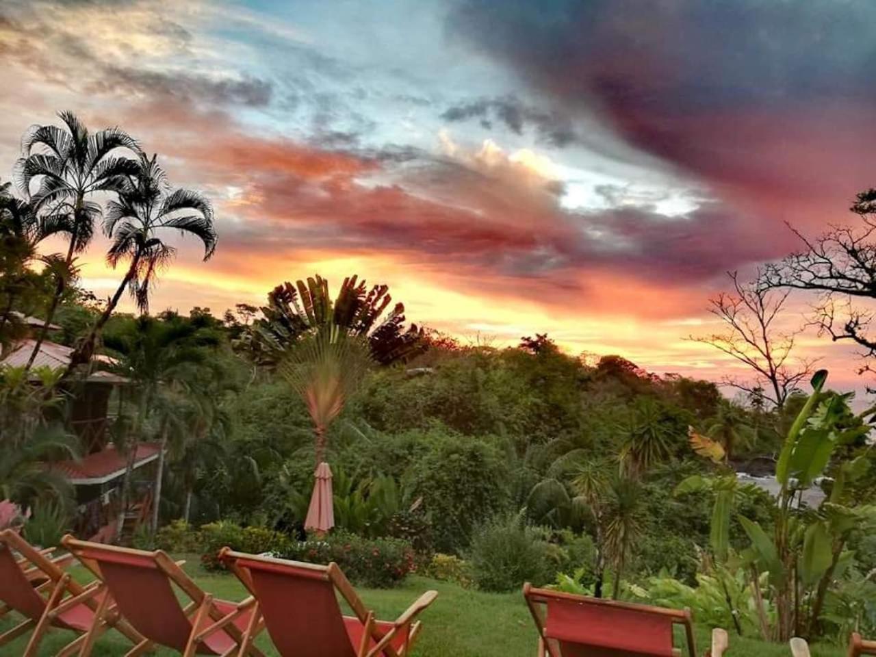 Las Caletas Lodge
