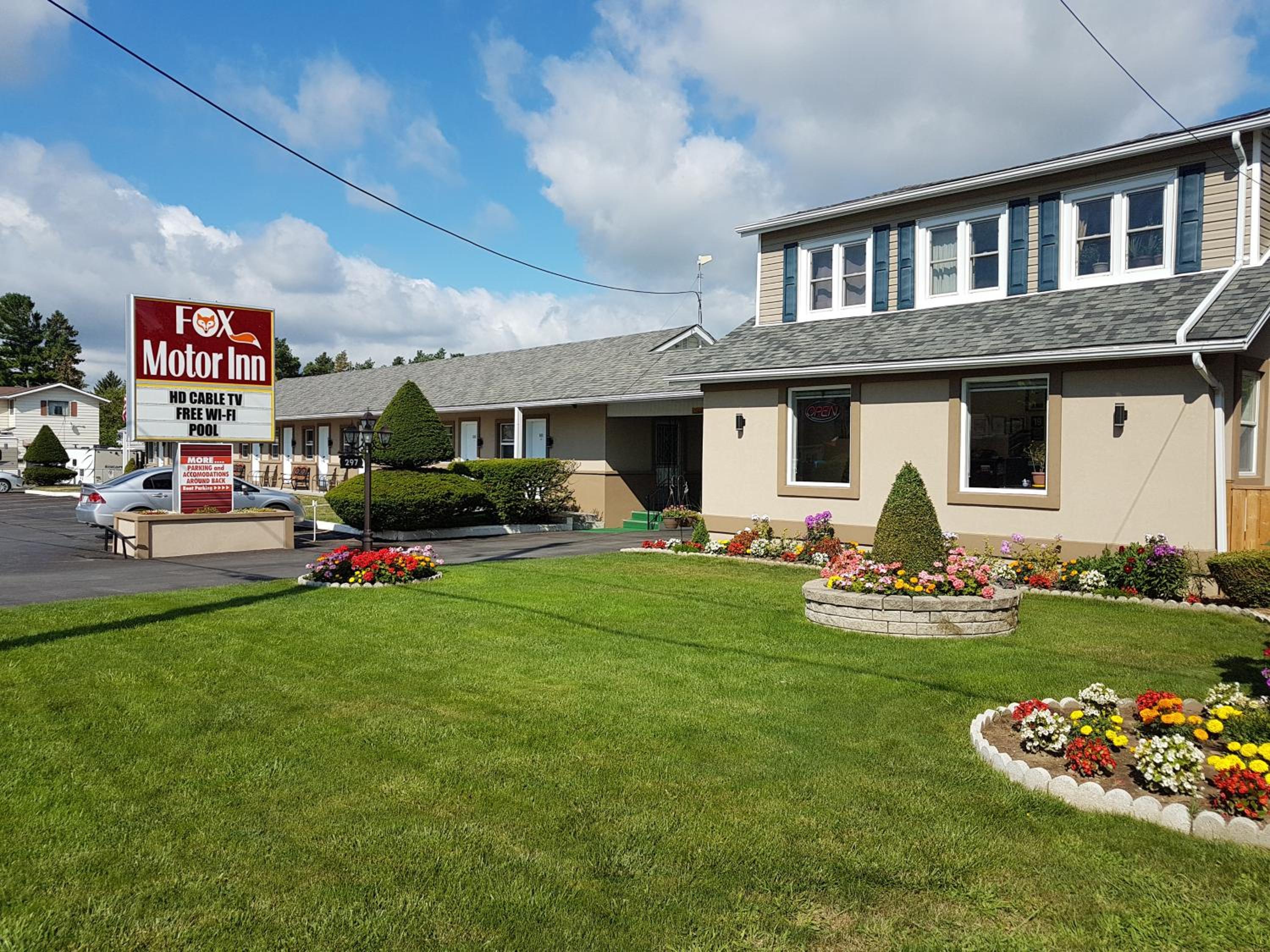 Fox Motor Inn