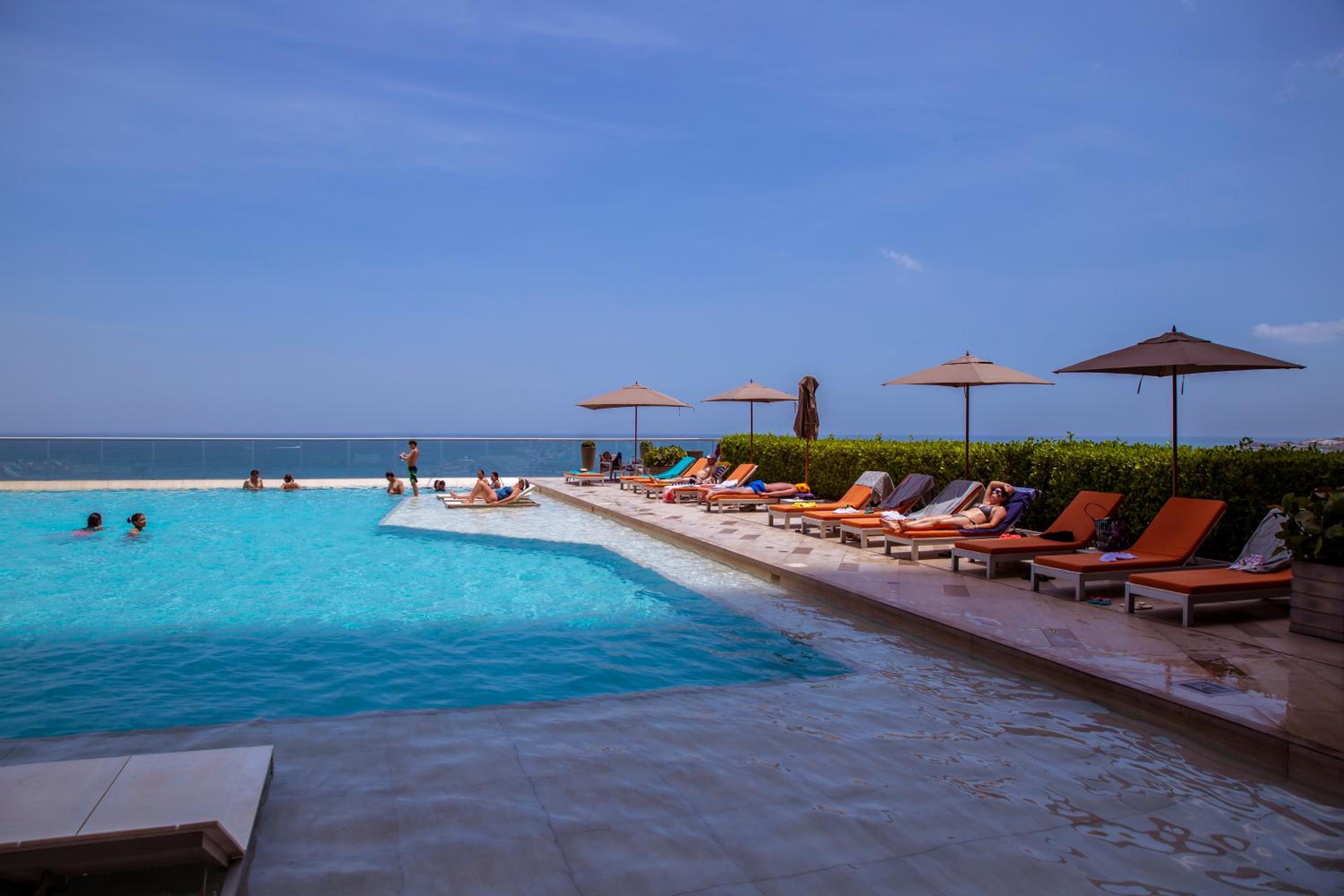 41st Fl Beach Condo in Bocagrande