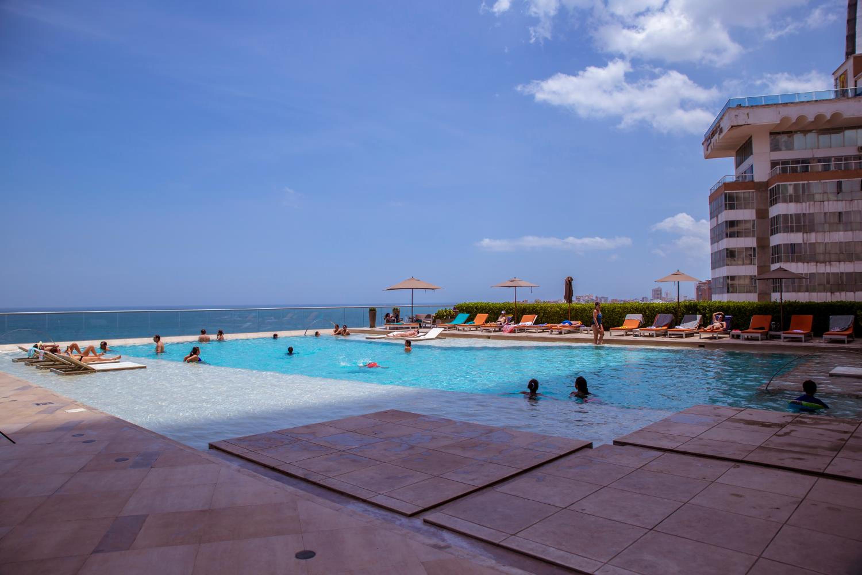 41st Fl Beach Condo in Bocagrande