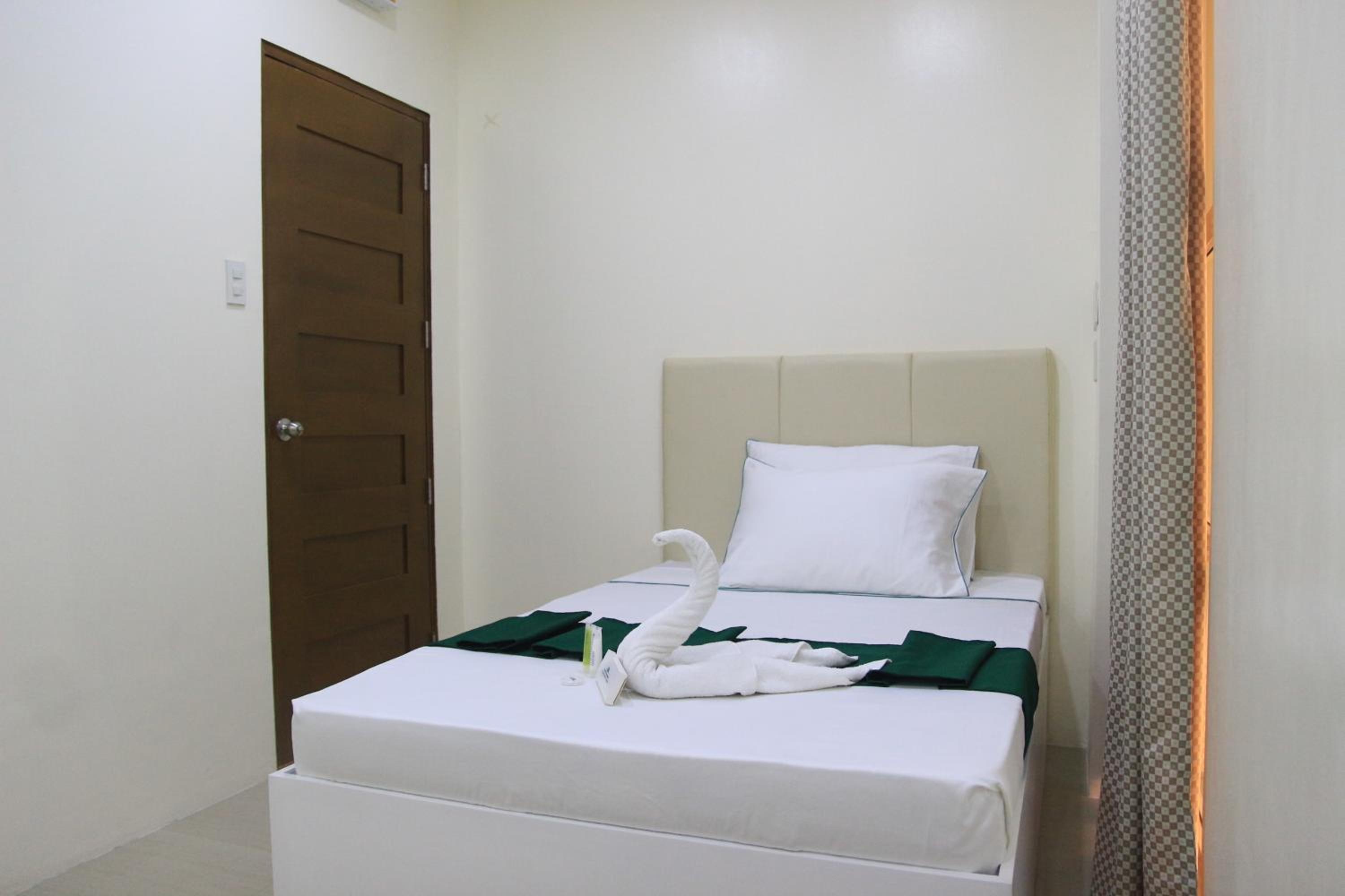RNR Suites