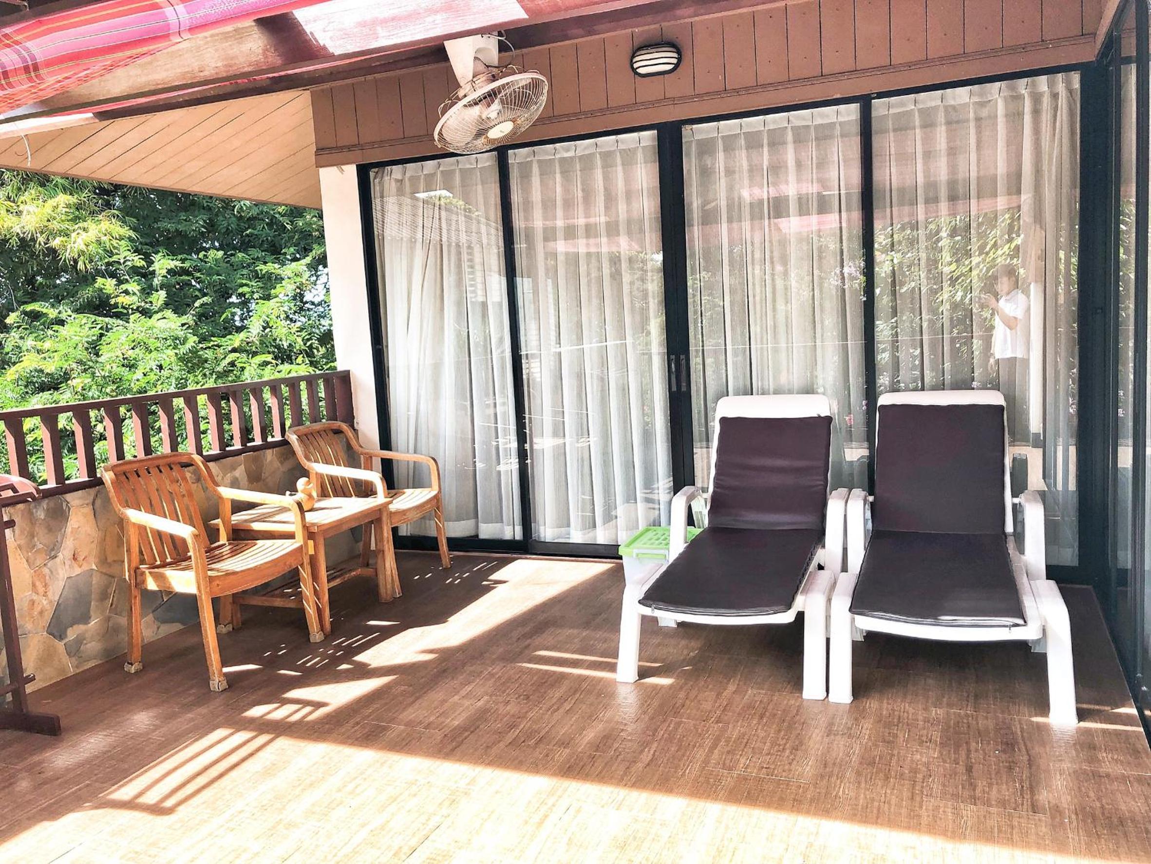 Birds and Bees Resort