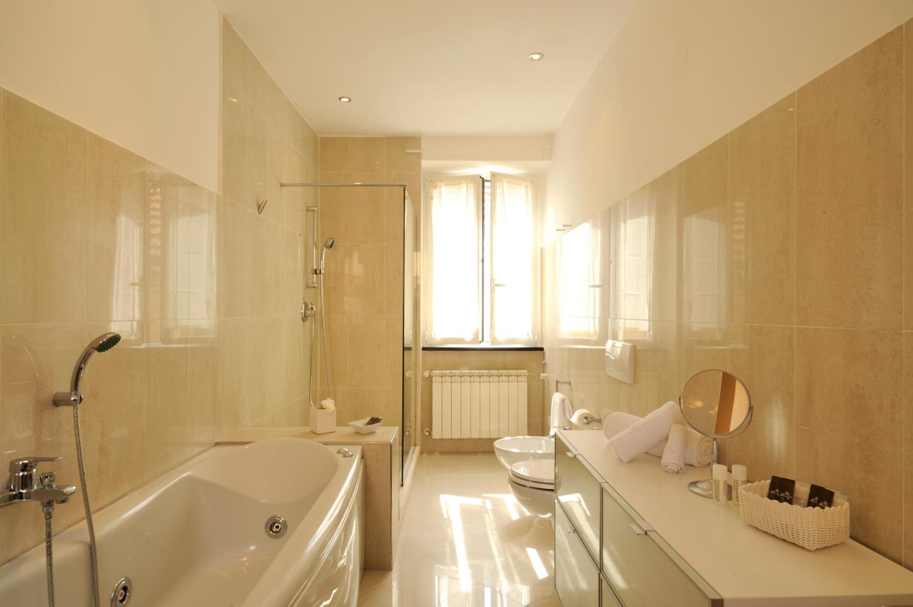 B&B Corallini, alojamiento con encanto en Cervo — bathroom