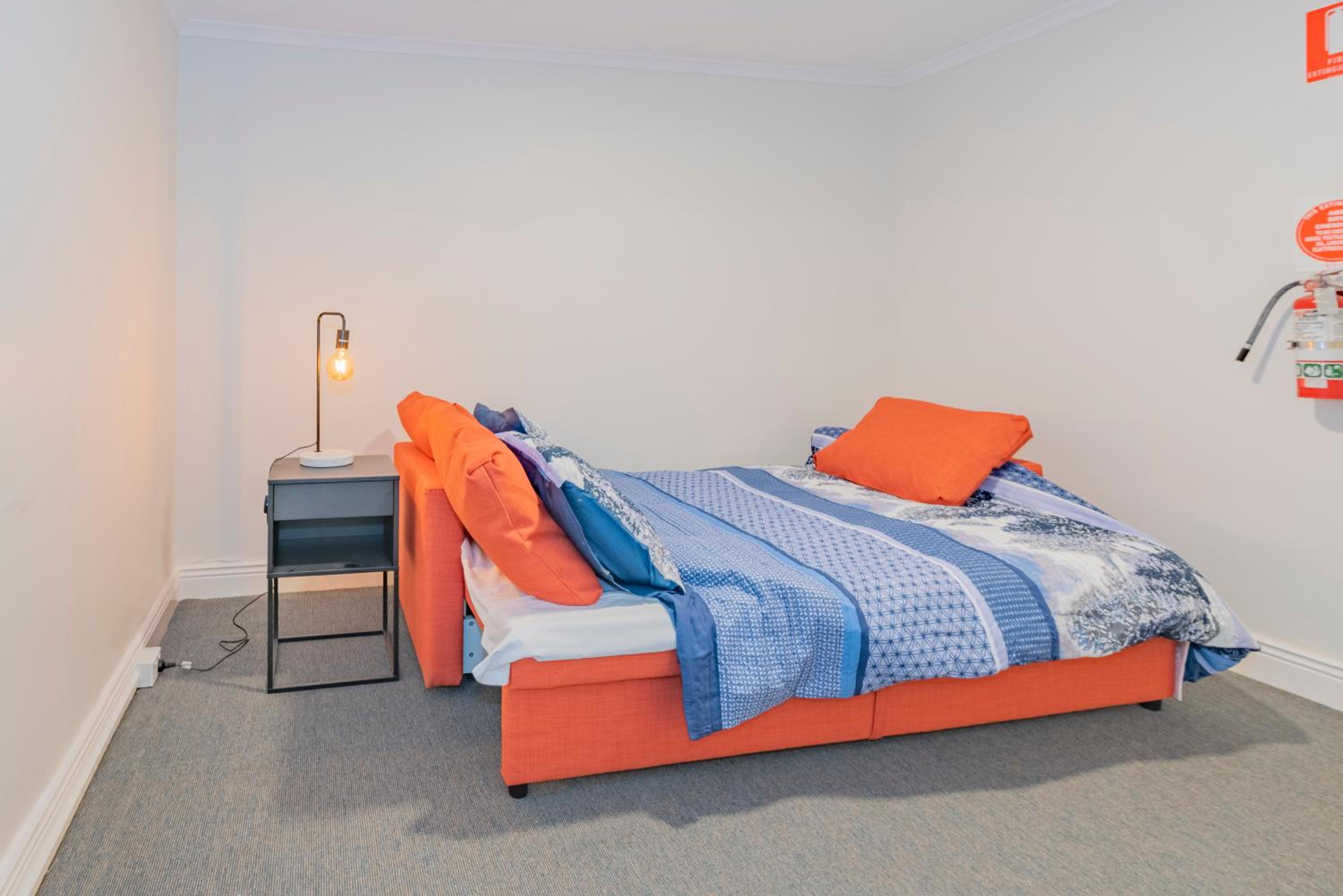 4 Bedroom House - Hobart CBD - Free Parking - Free WIFI