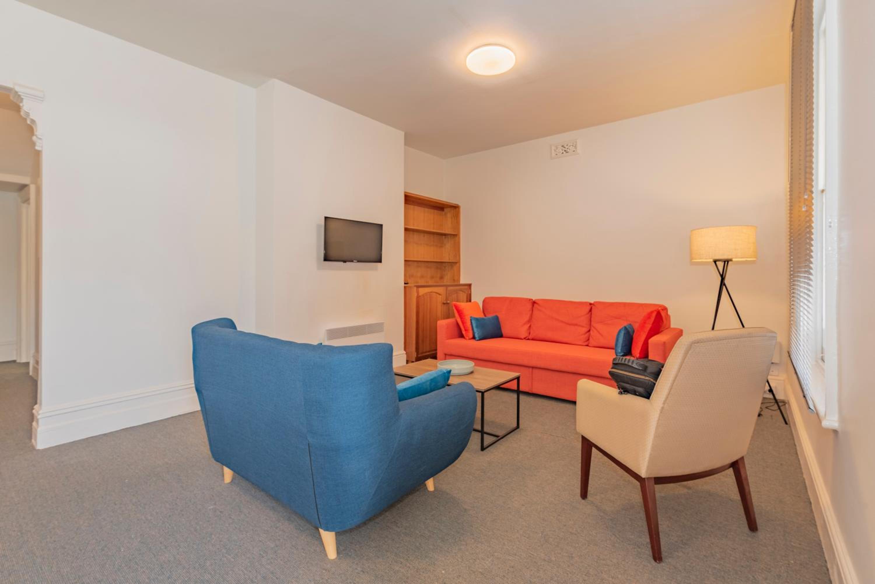 4 Bedroom House - Hobart CBD - Free Parking - Free WIFI