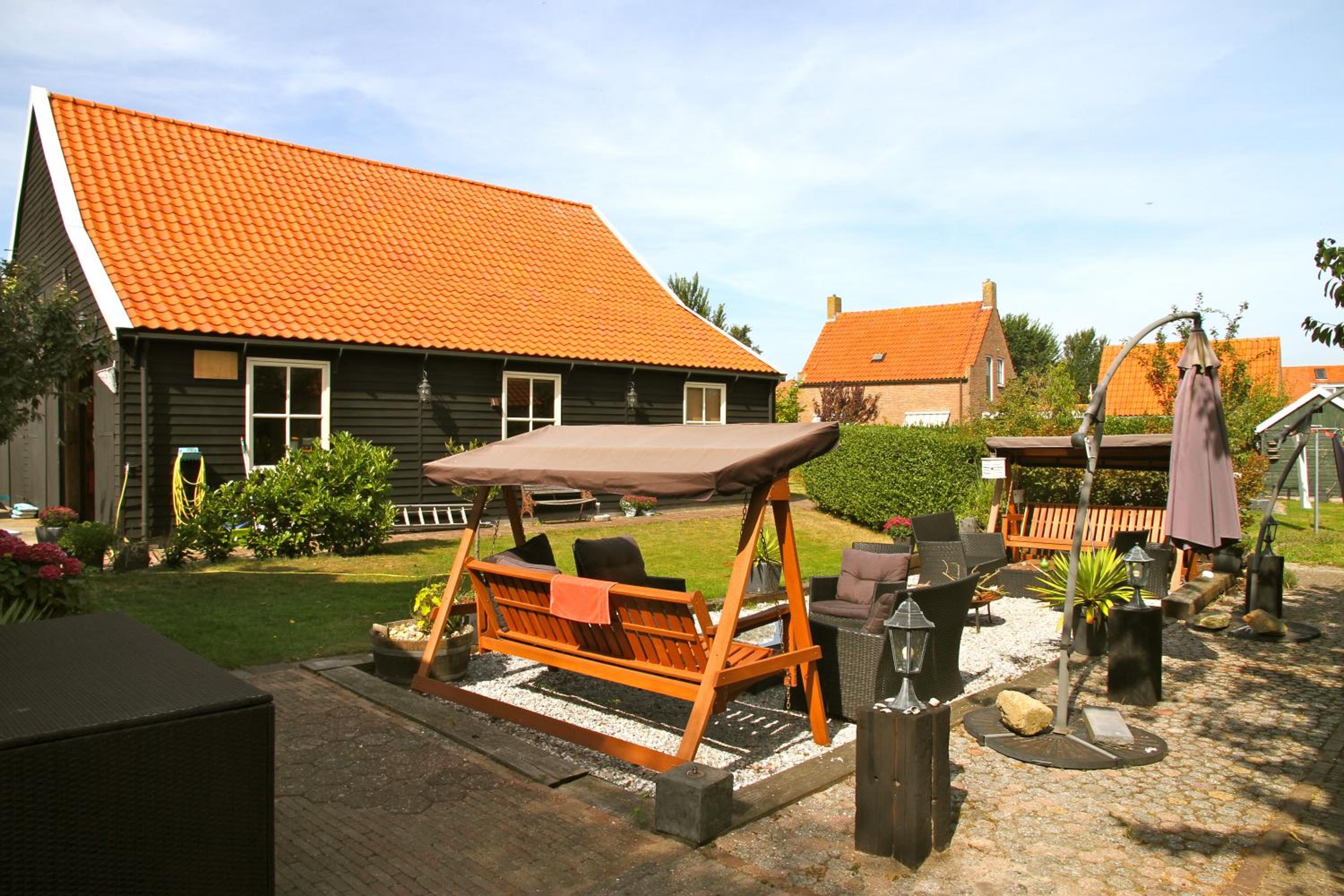 Photo 12
