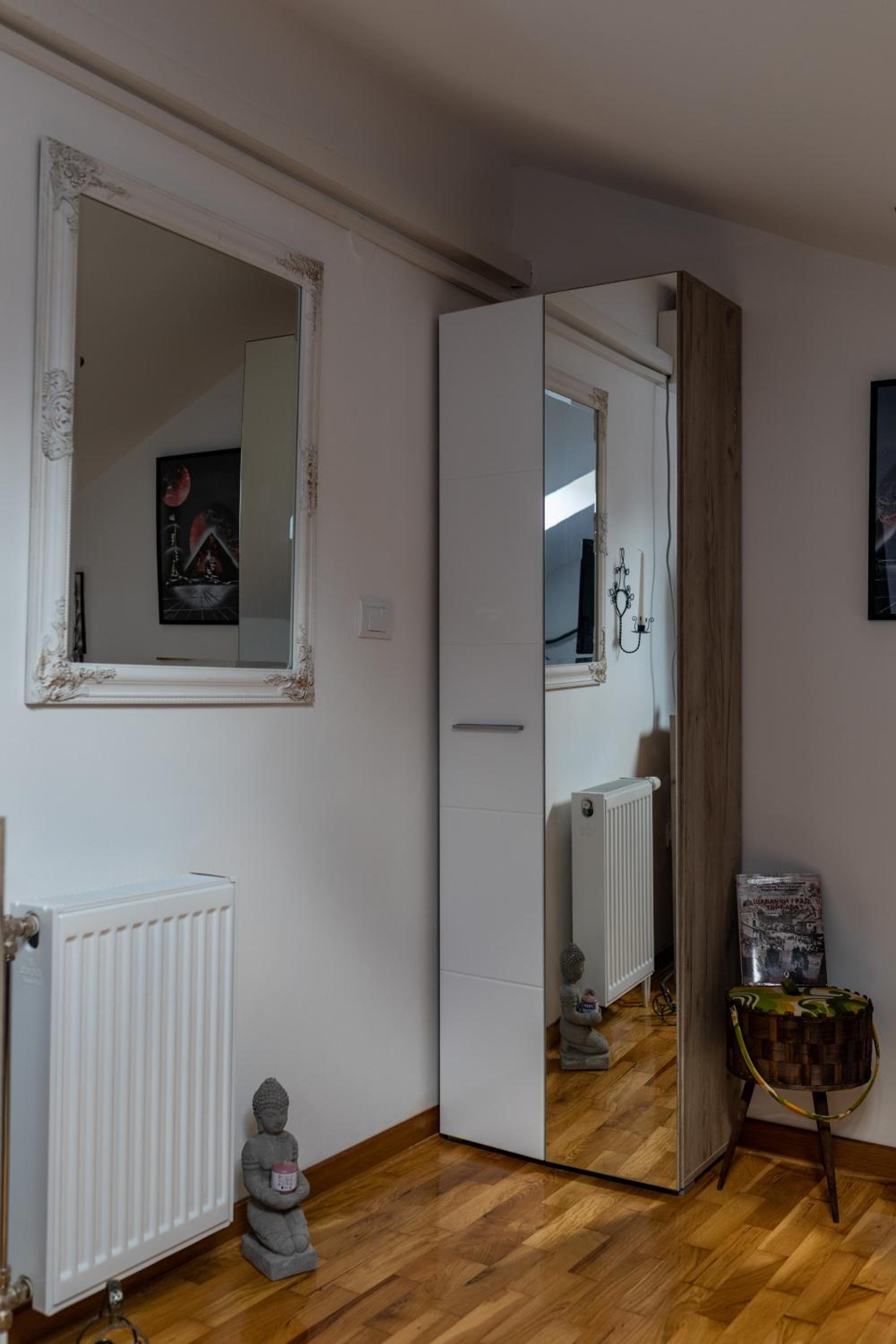 Photo 42