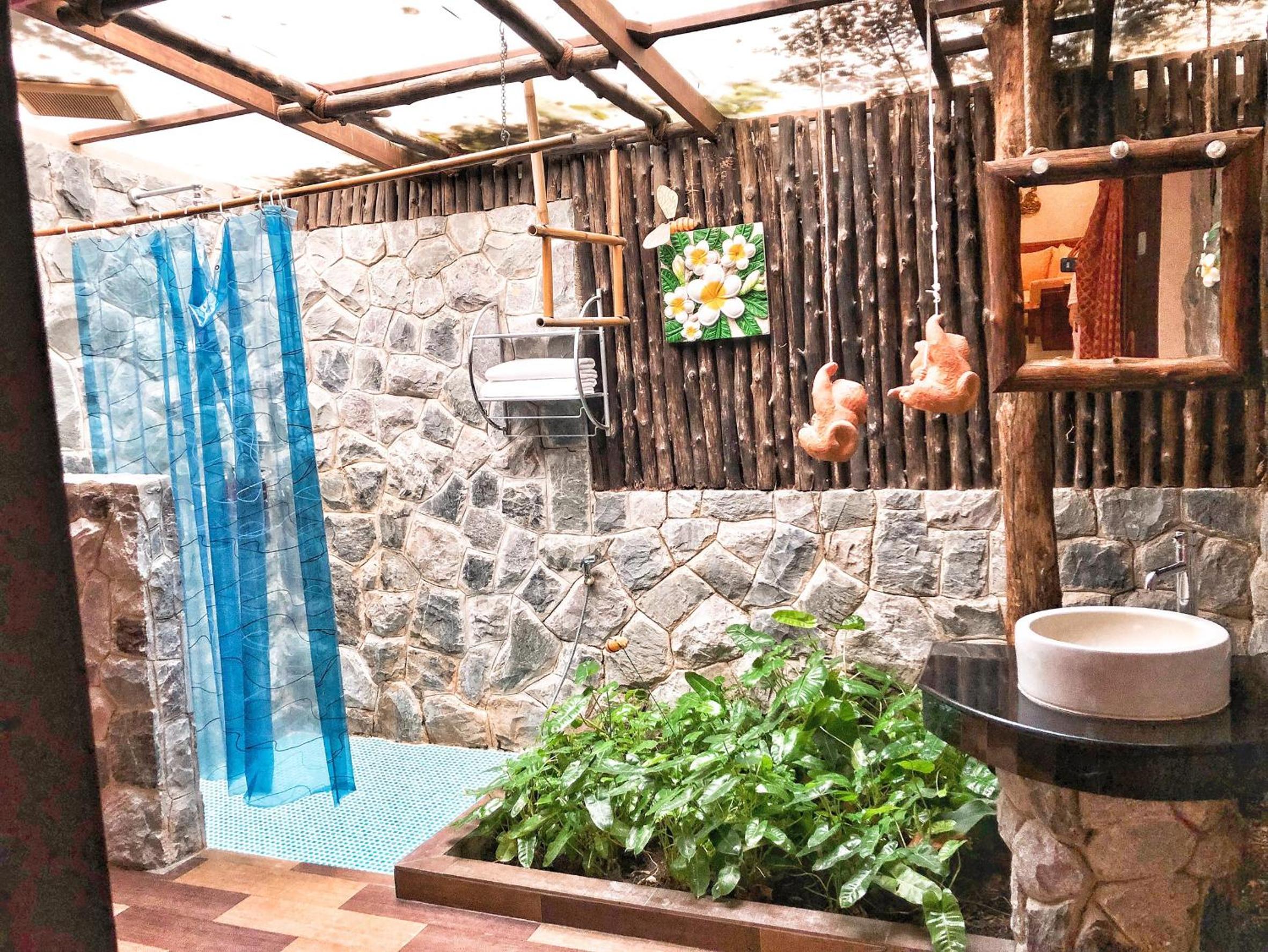 Birds and Bees Resort