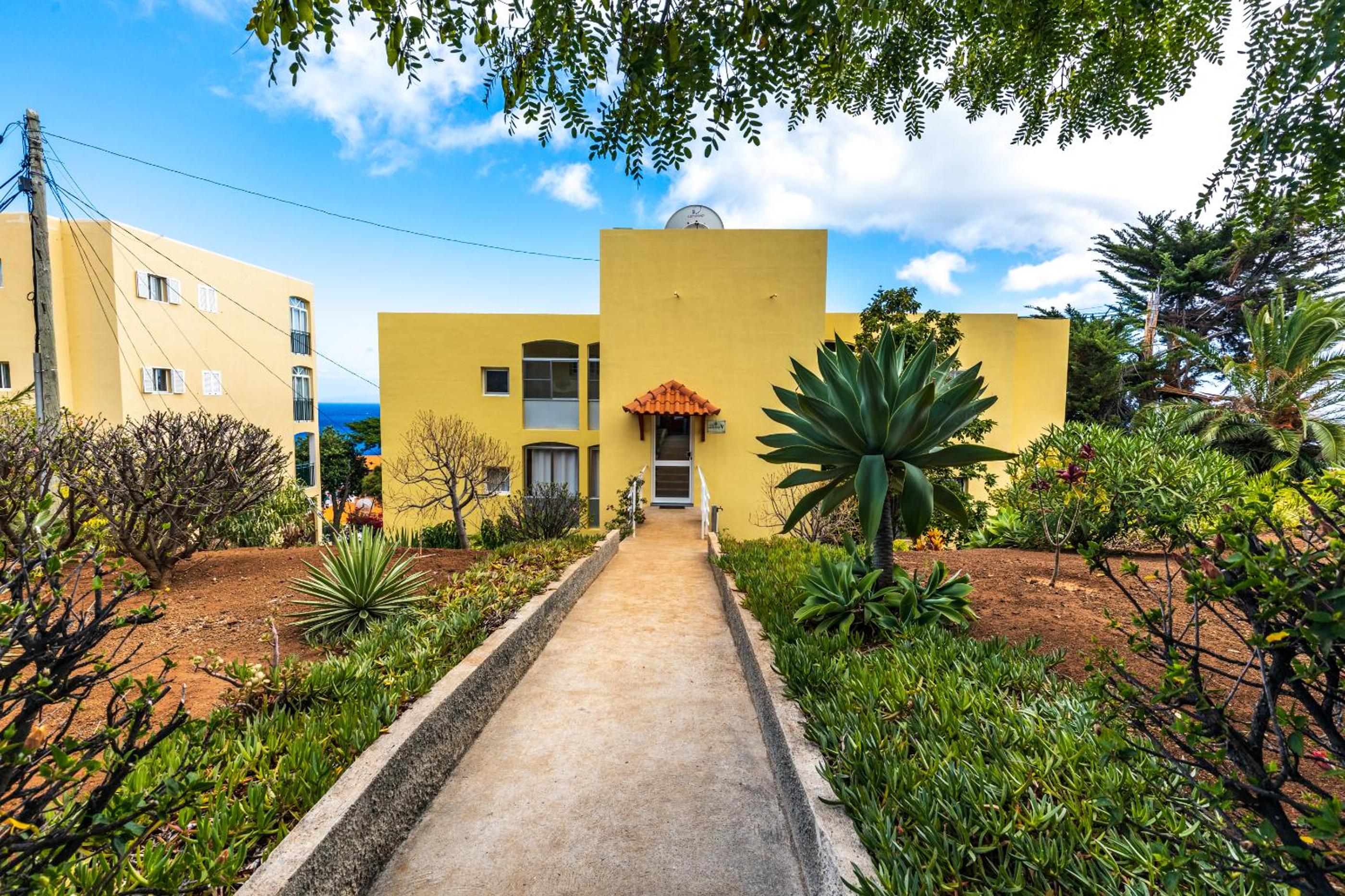 Hotel Sea Breeze II - Image 1