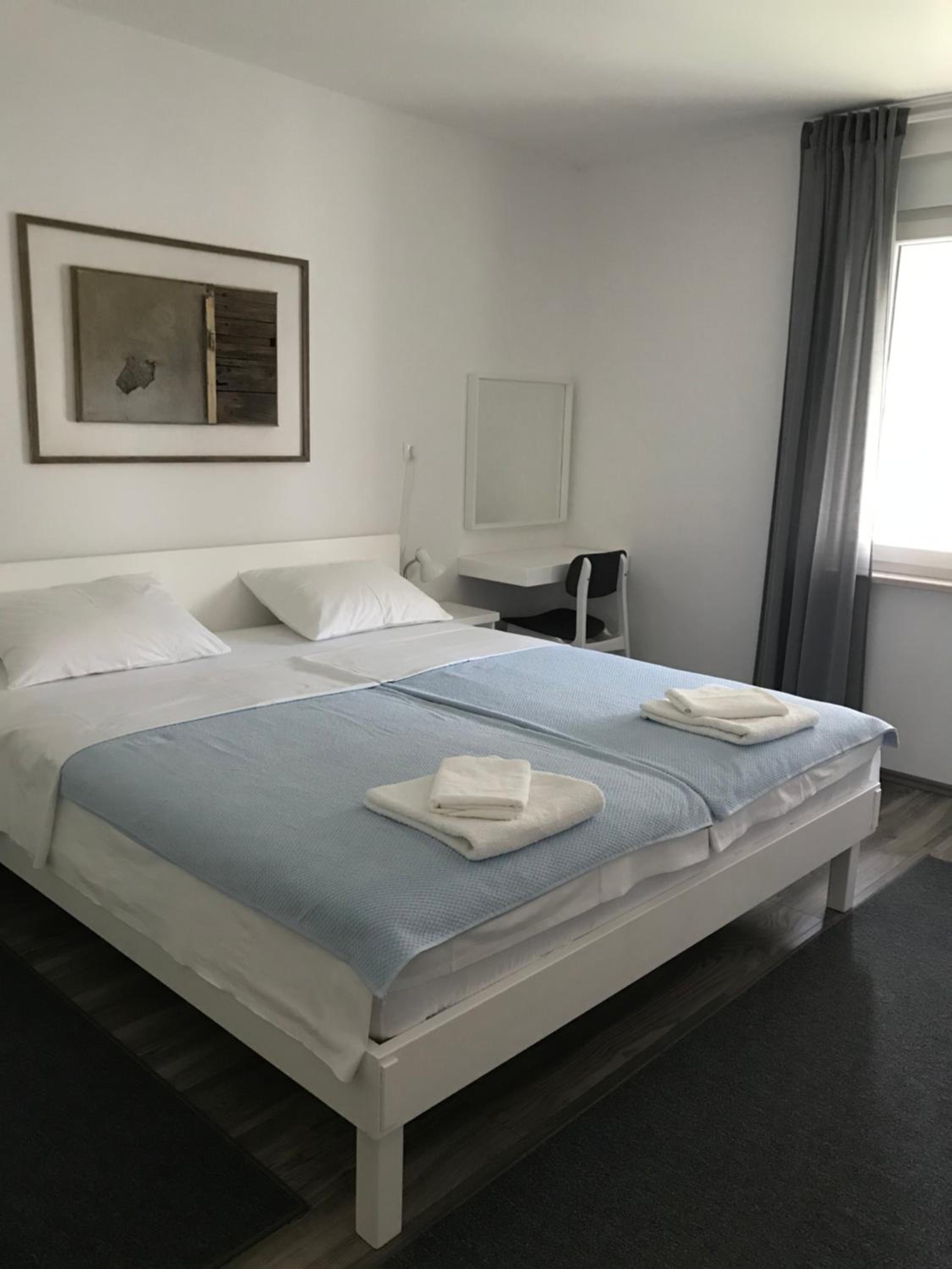 Apartment Romeo view 3