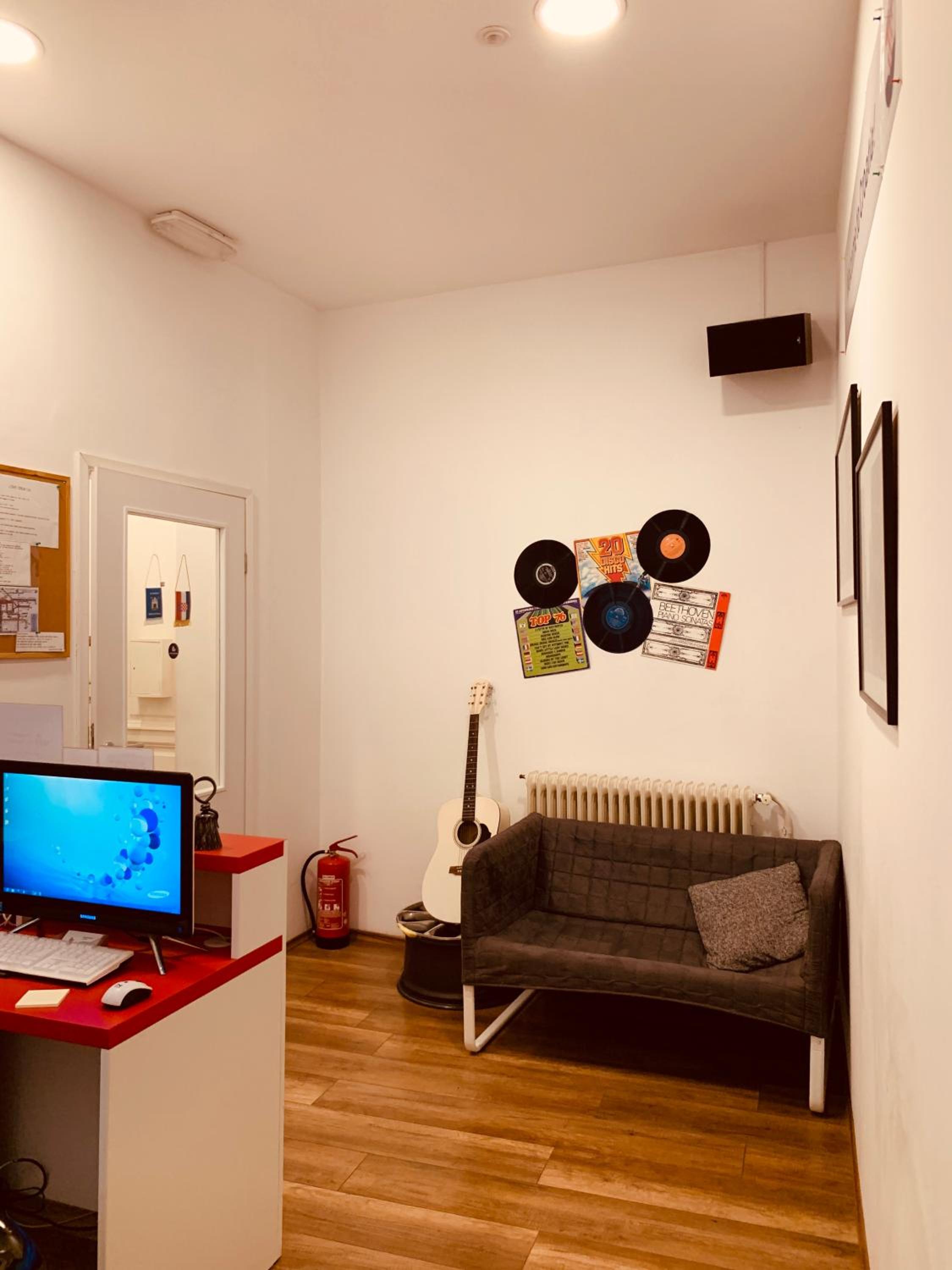 Photo 17