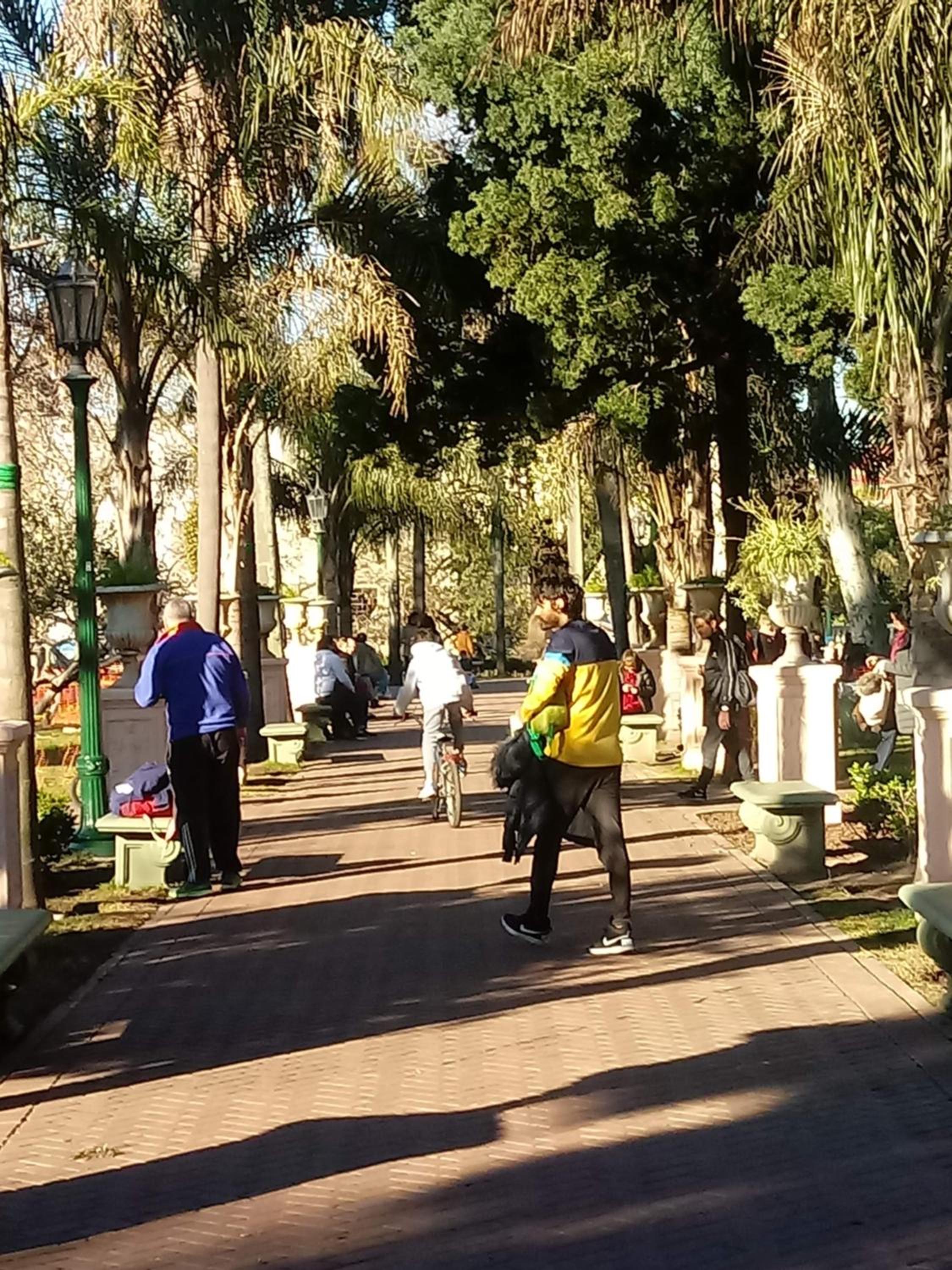 Calido en Parque Lezama
