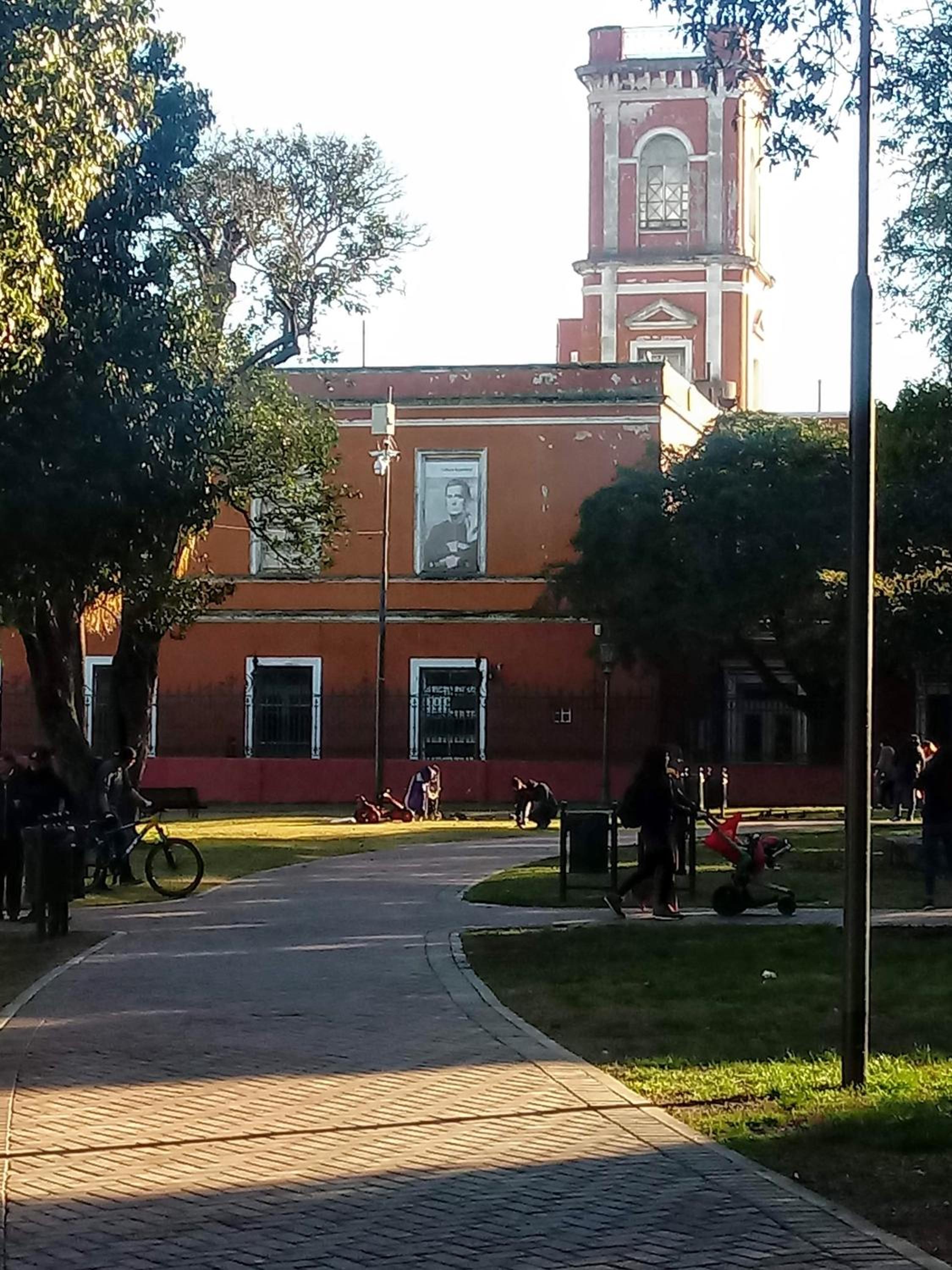 Calido en Parque Lezama