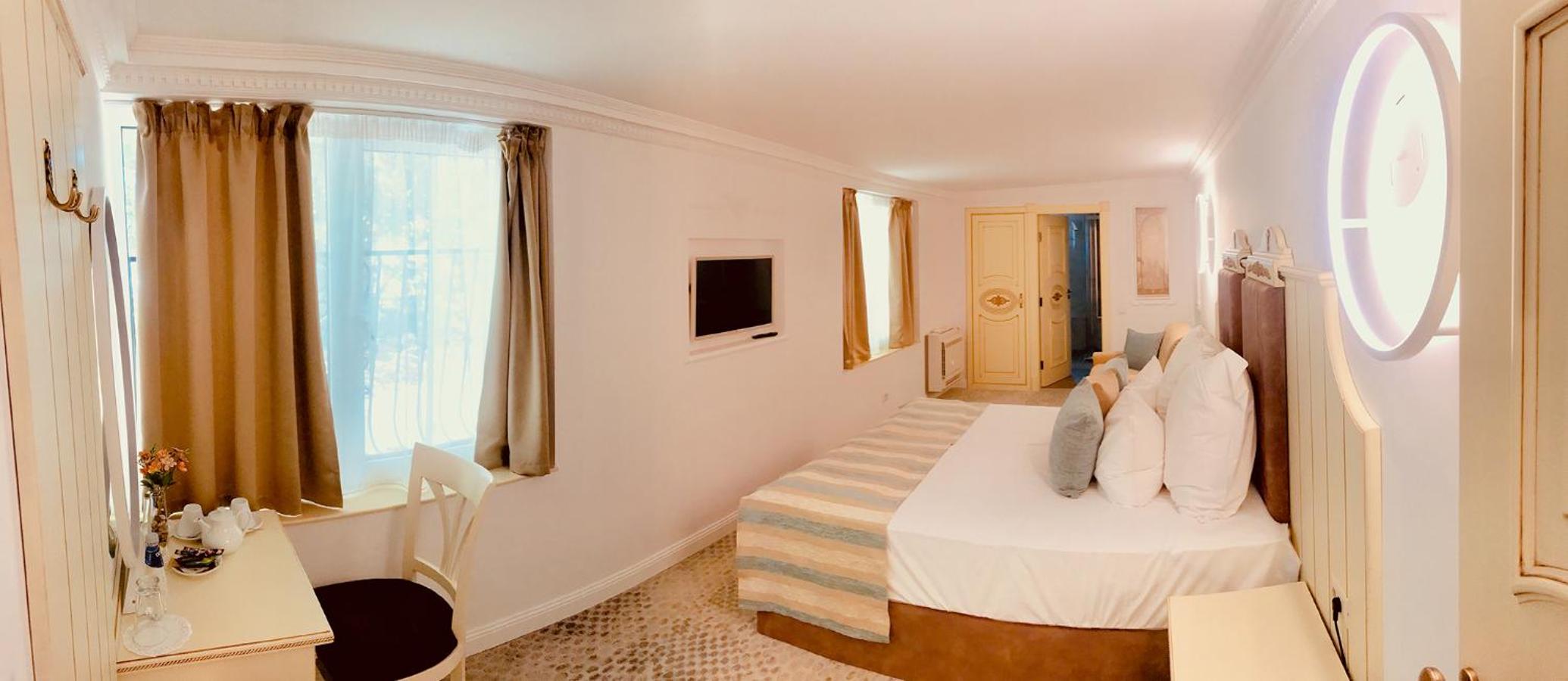 ATLAS HOUSE Luxury Suites