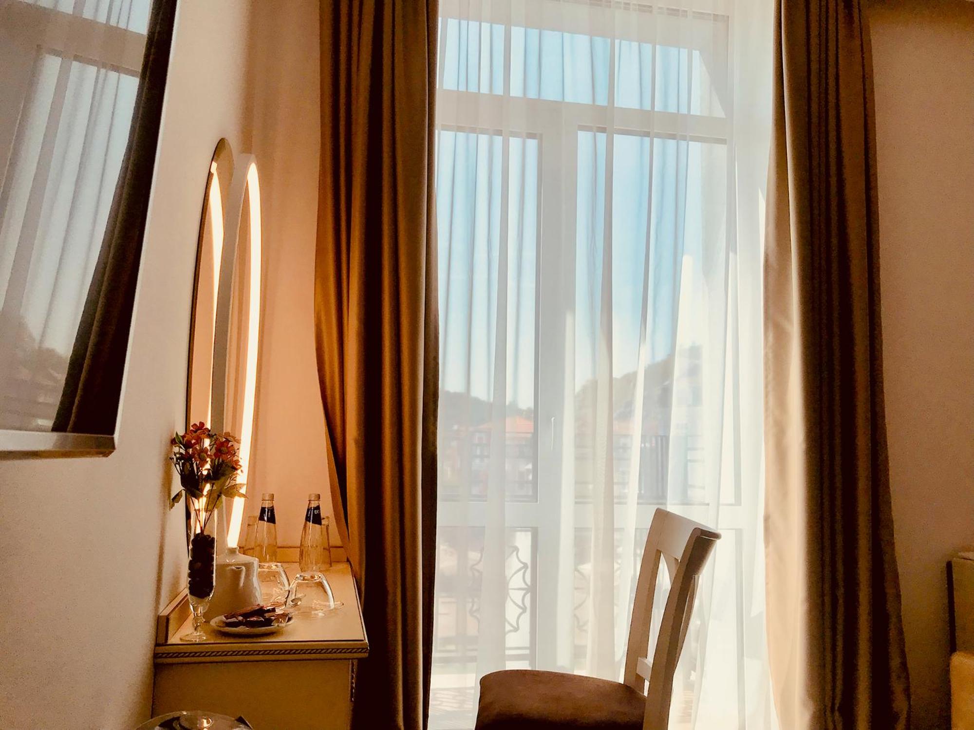 ATLAS HOUSE Luxury Suites