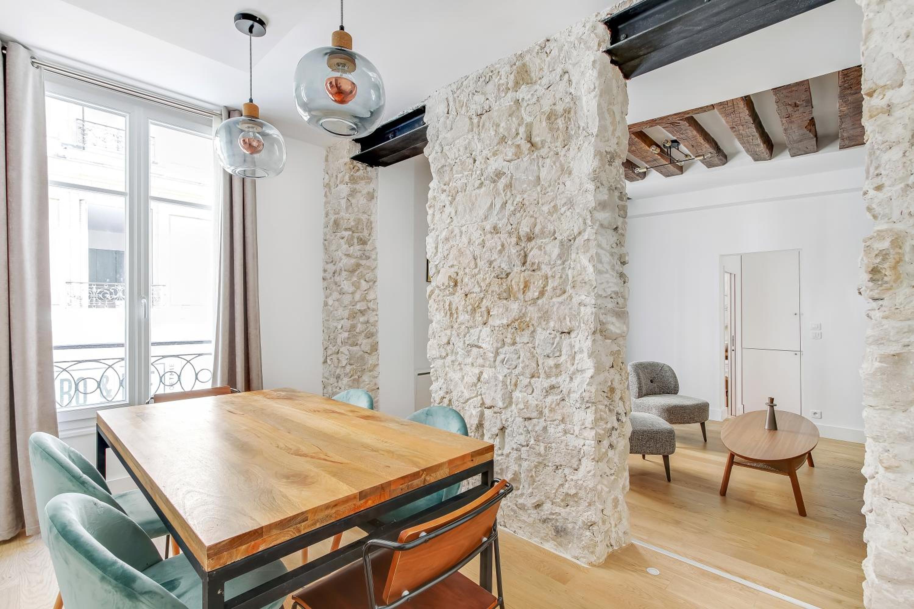 Pick A Flat's Apartment in Le Marais - Rue Saint Apoline