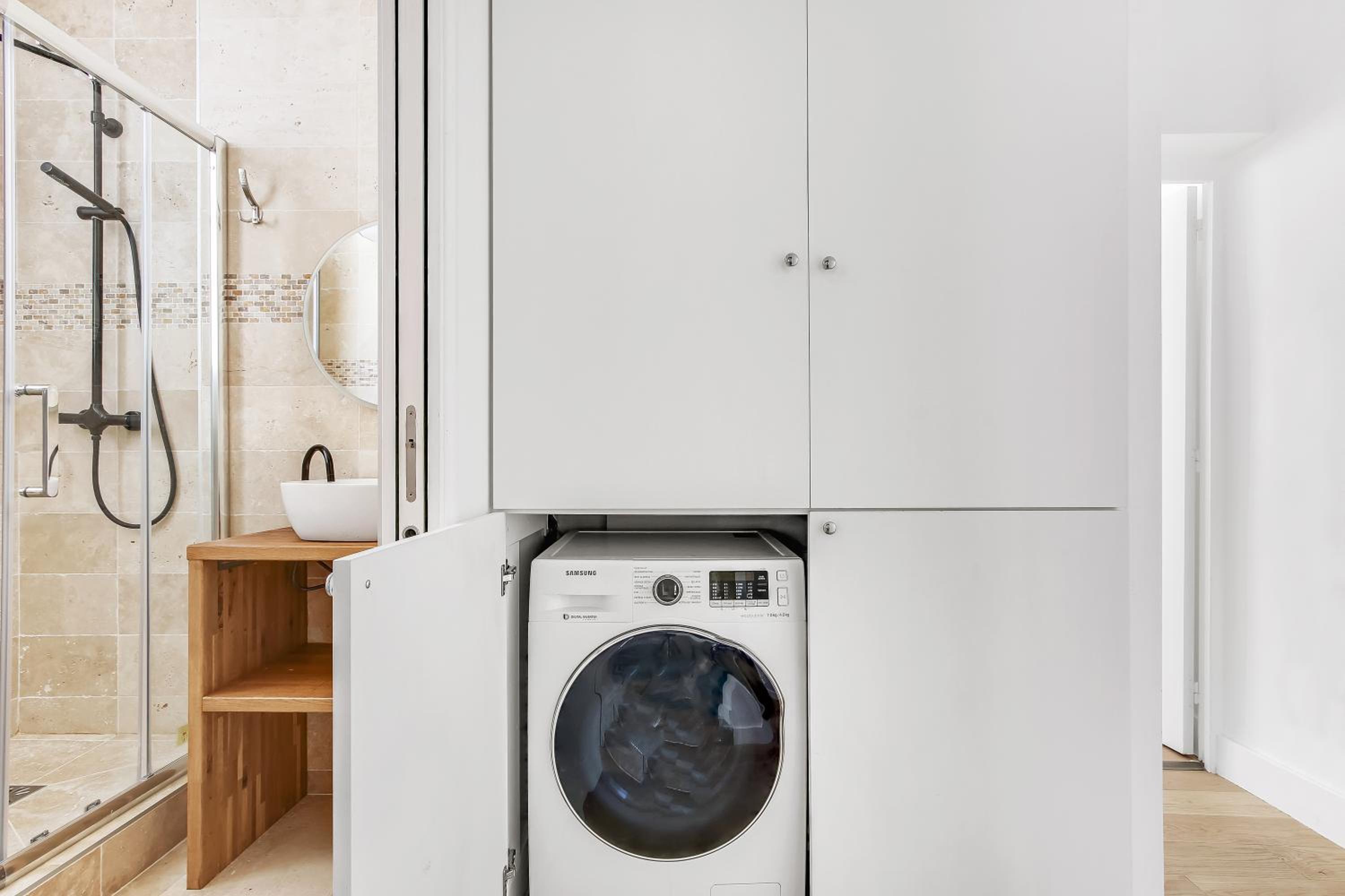 Pick A Flat's Apartment in Le Marais - Rue Saint Apoline