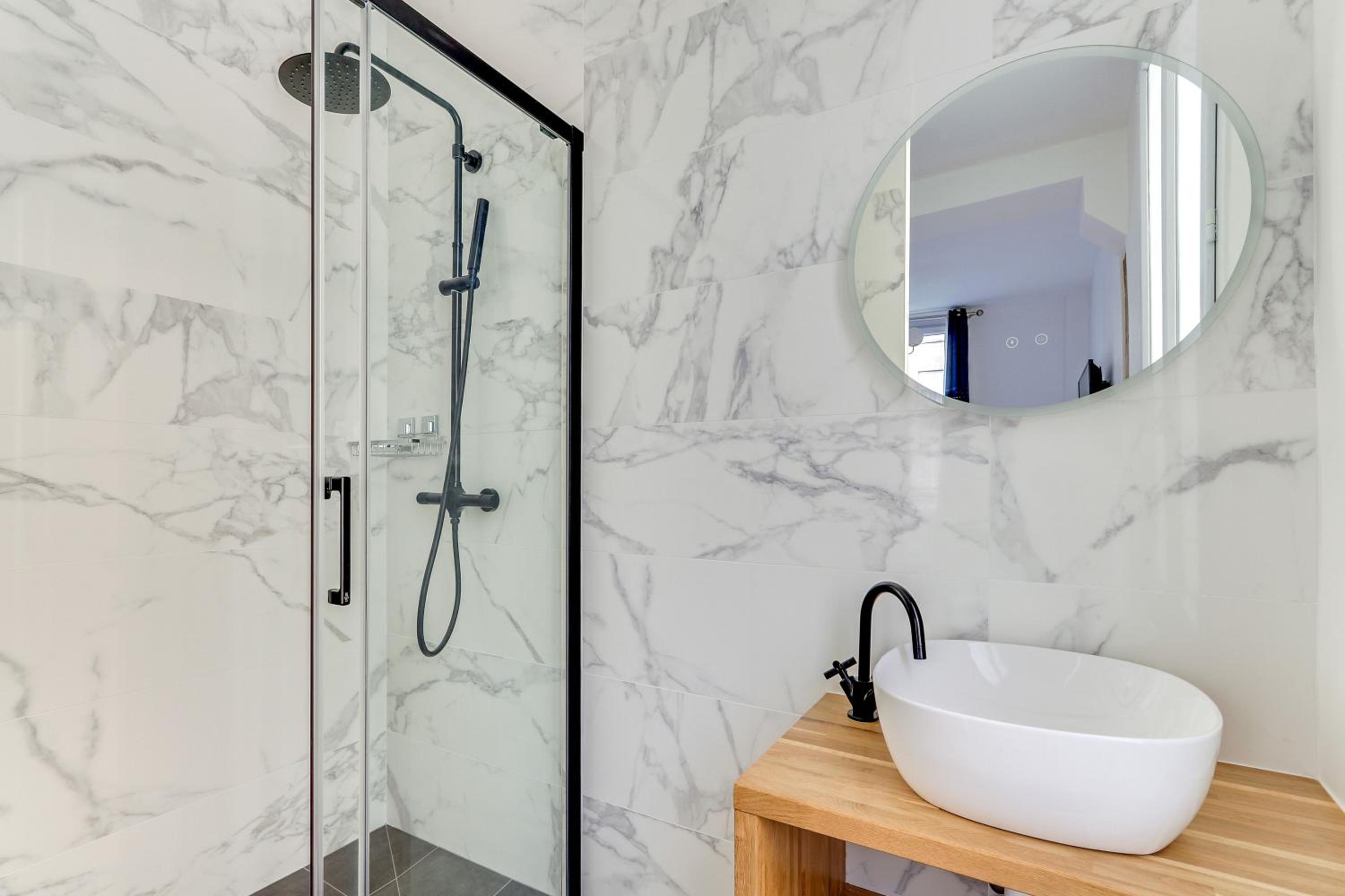 Pick A Flat's Apartment in Le Marais - Rue Saint Apoline
