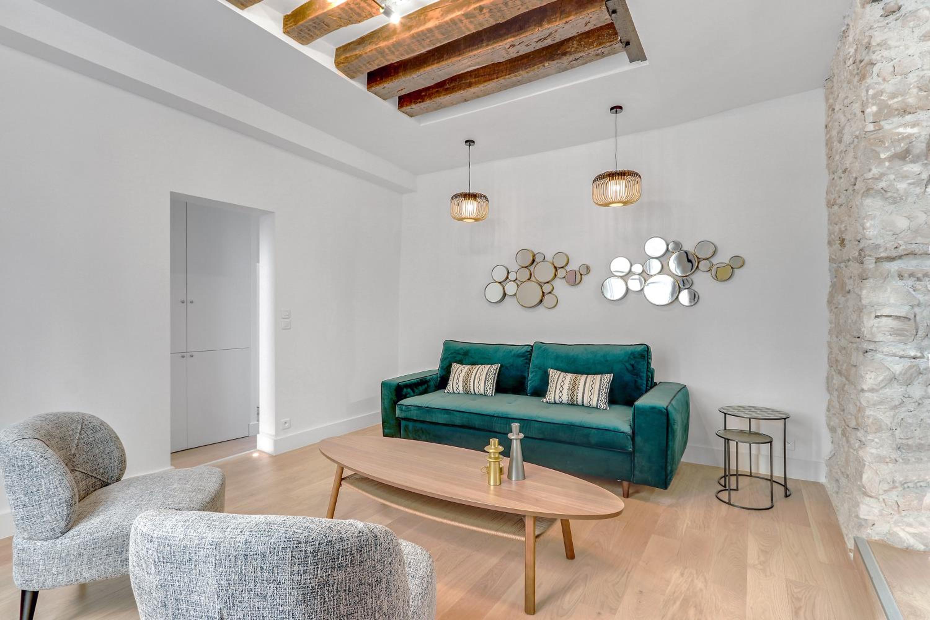 Pick A Flat's Apartment in Le Marais - Rue Saint Apoline