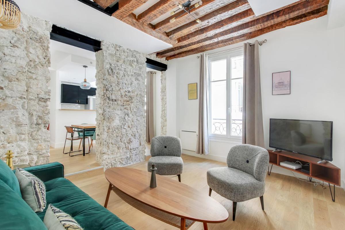 Pick A Flat's Apartment in Le Marais - Rue Saint Apoline