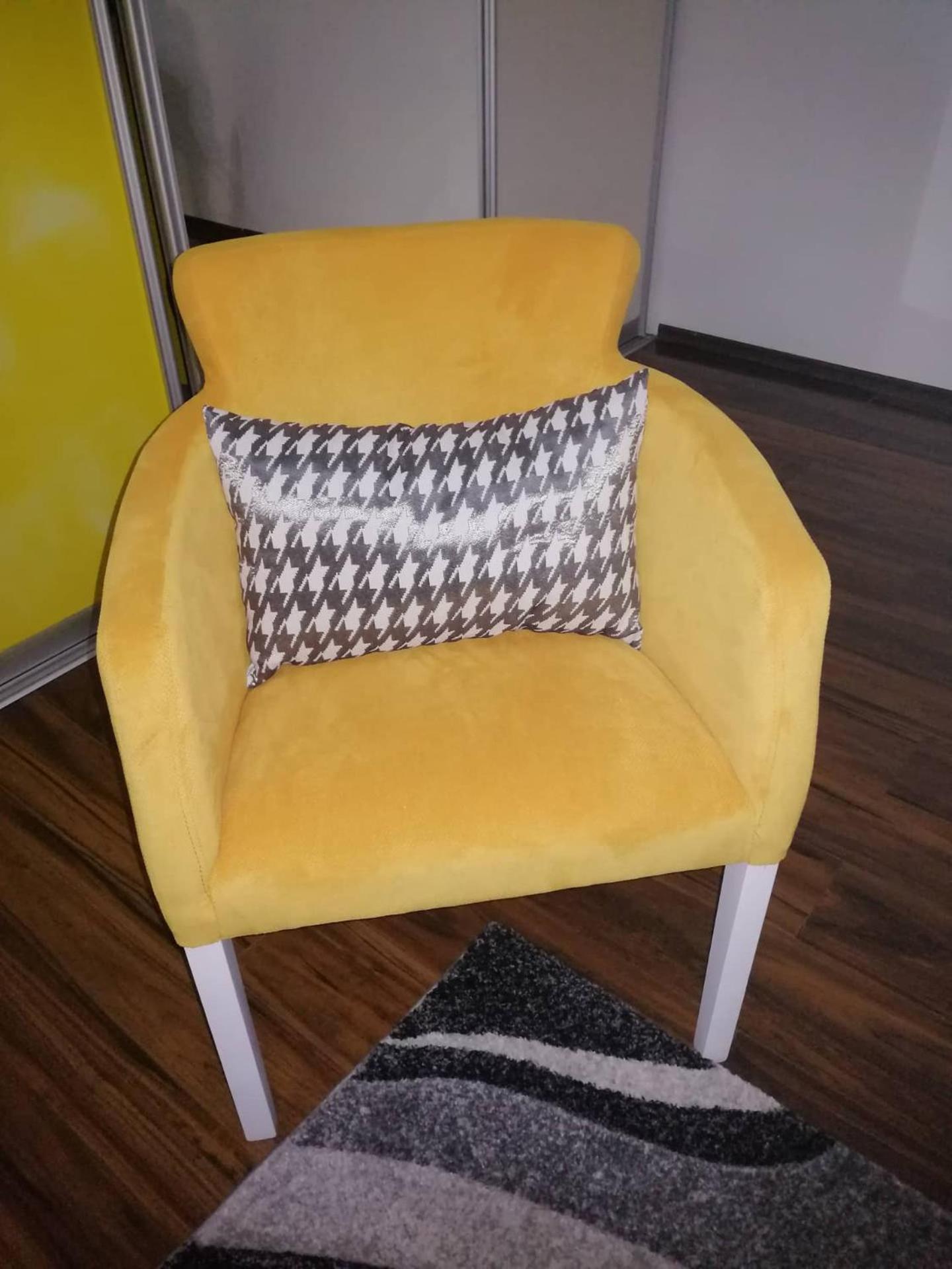 Yellow apartment, central Podgorica view 2