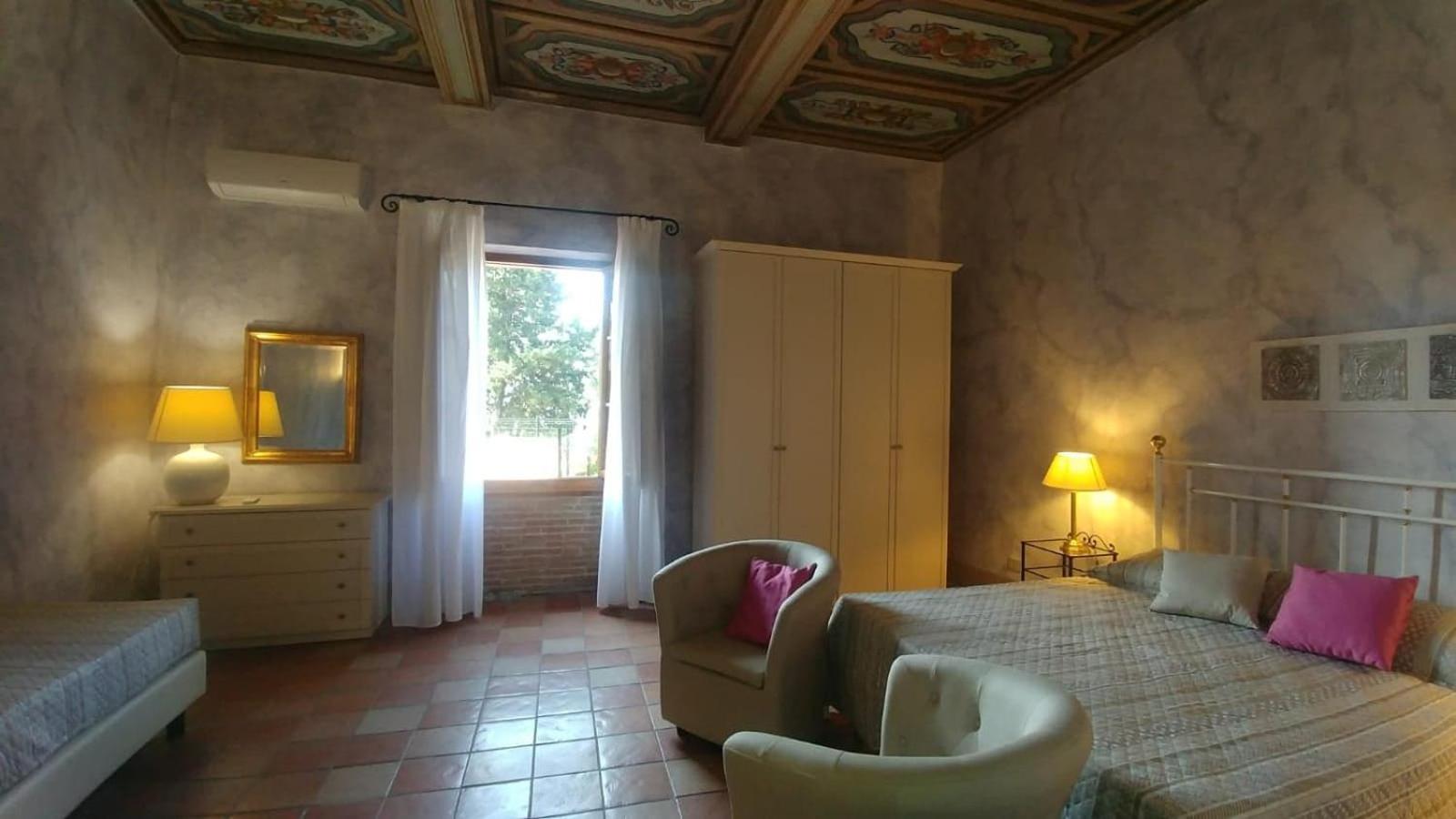 Le Ginestre en San Gimignano — hotel room