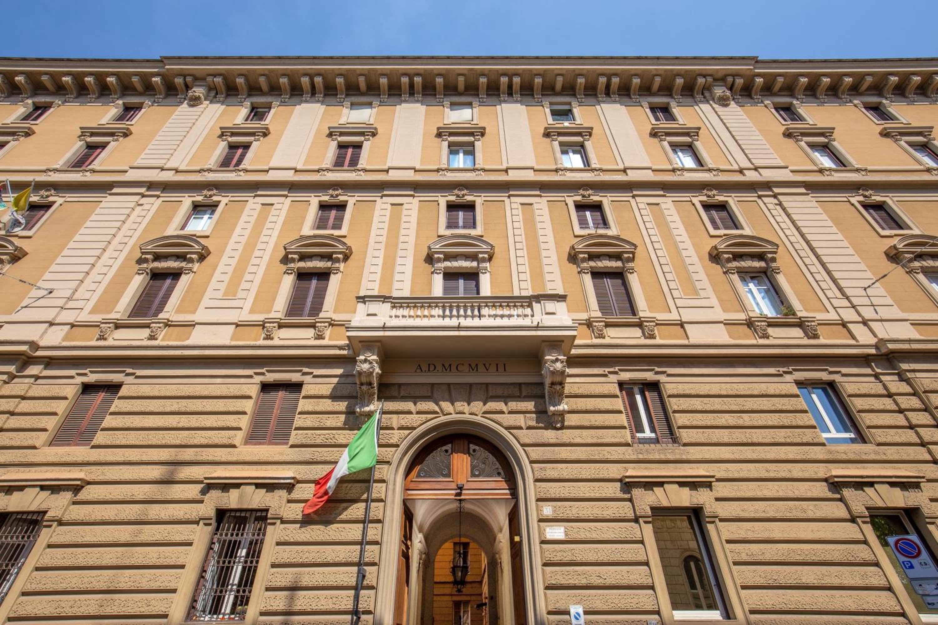 The Shell Rome Suite