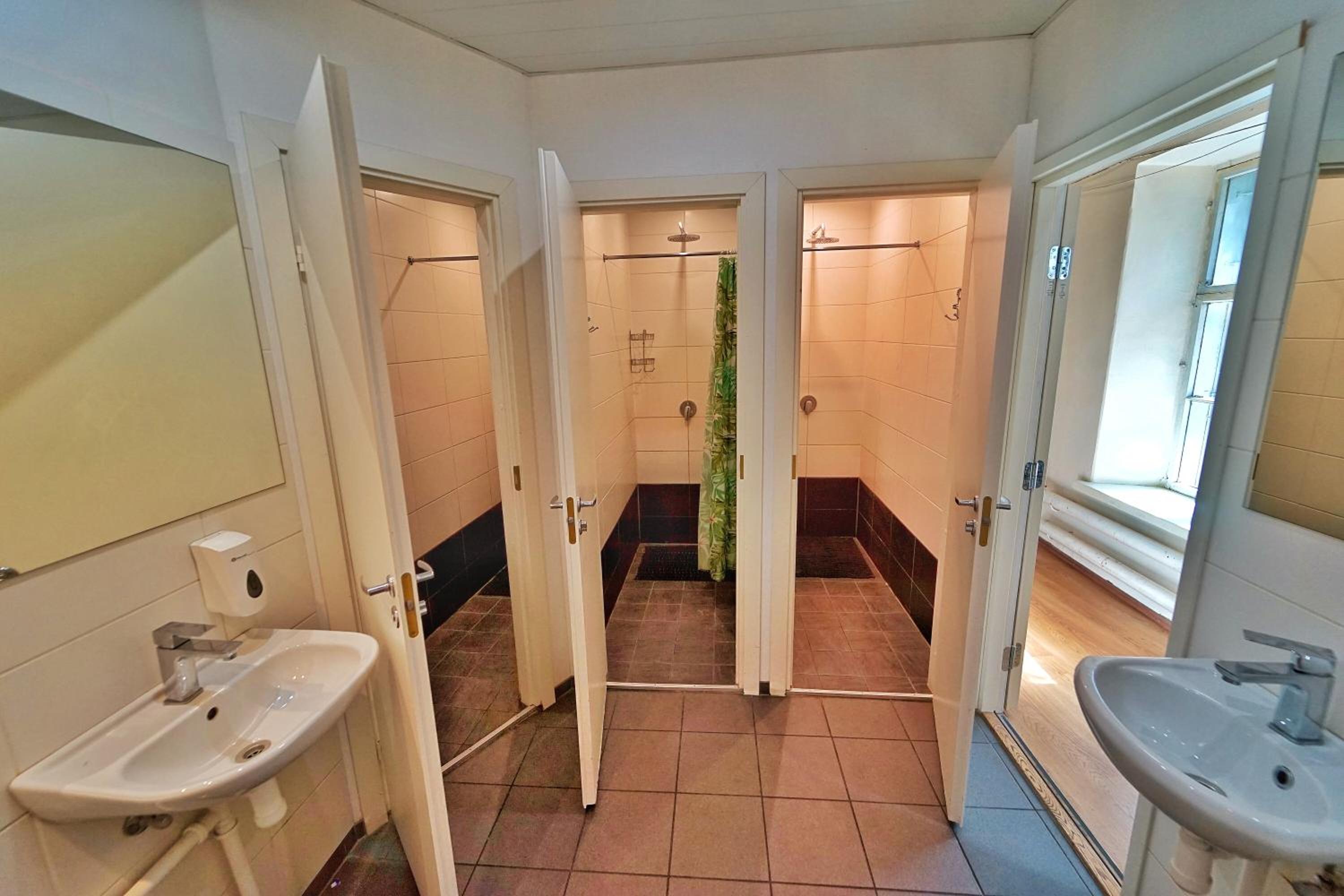 Tallinn Vacations - The Monks Bunk Hostel Bar - Property Image 36