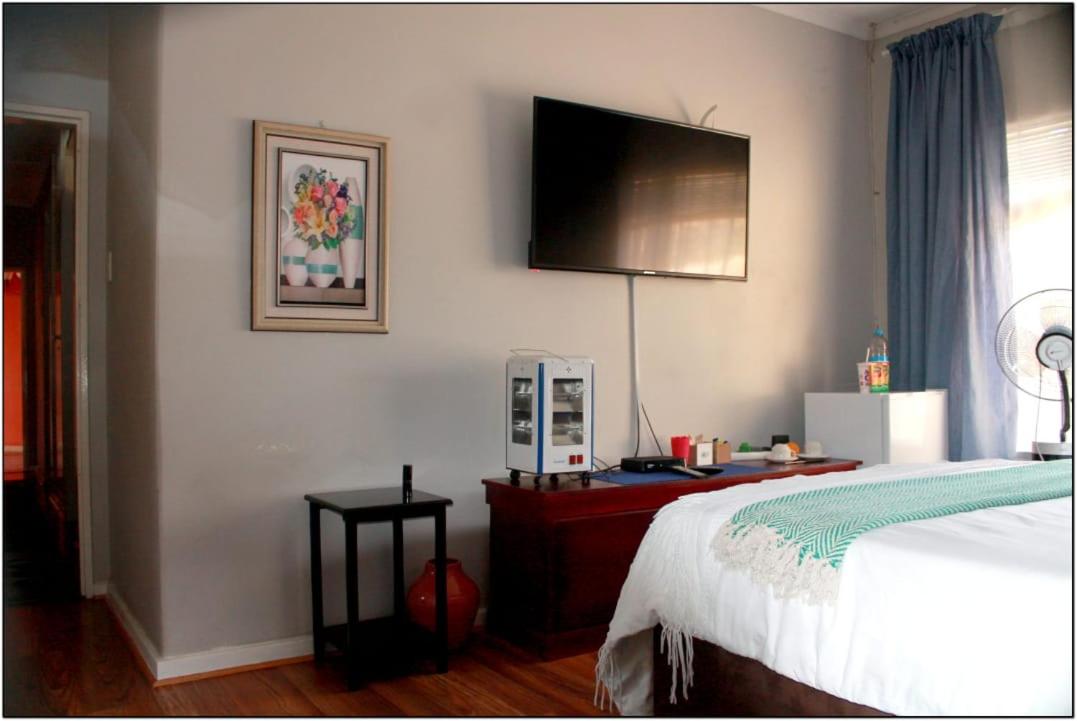 Peace & Lovely Bed and Breakfast