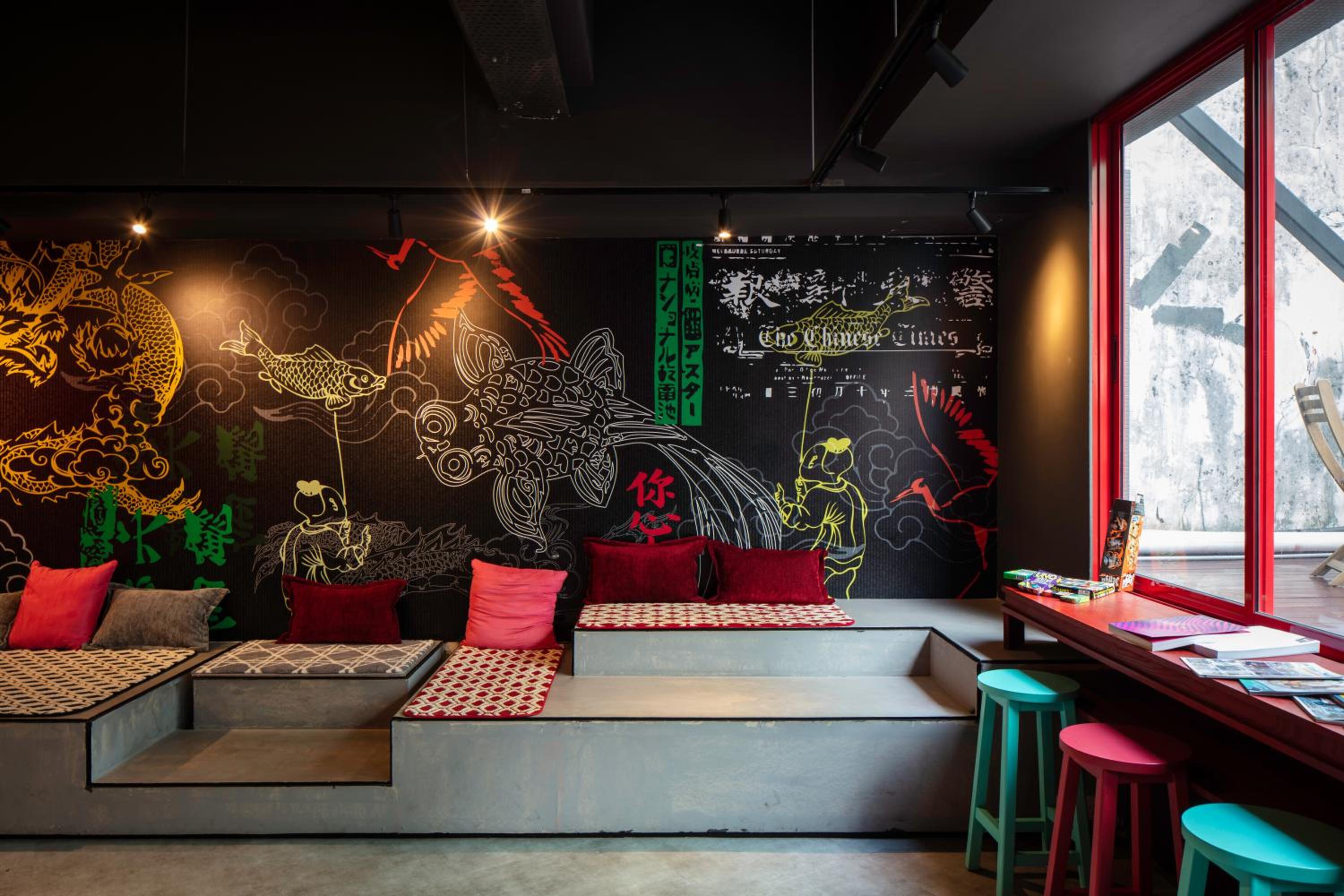 Kitez Hotel & Bunkz
