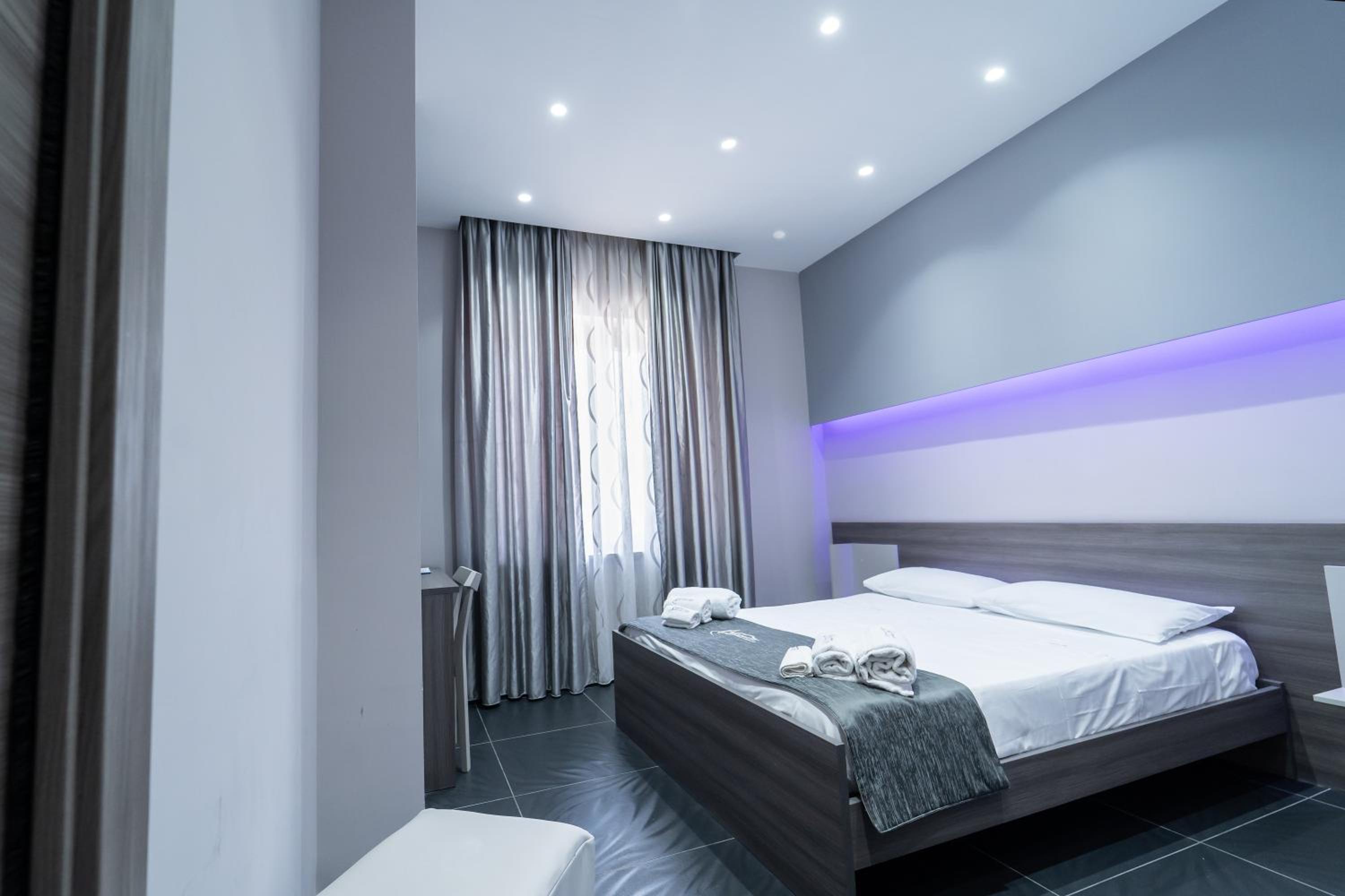 Al Campanile H Napoli Centro, by ClaPa Group Dislocated Hospitality