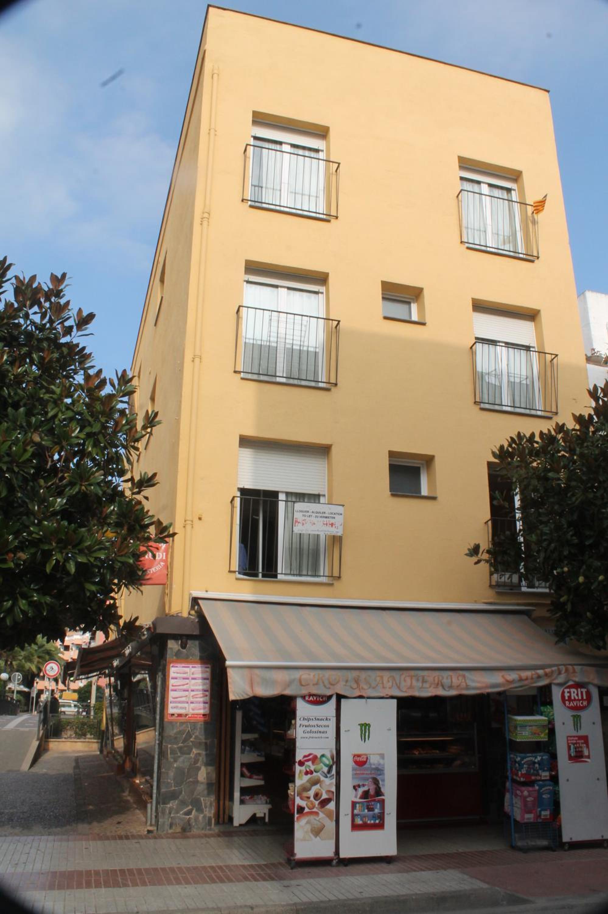 Hotel Apartaments Can Claudi - Image 1