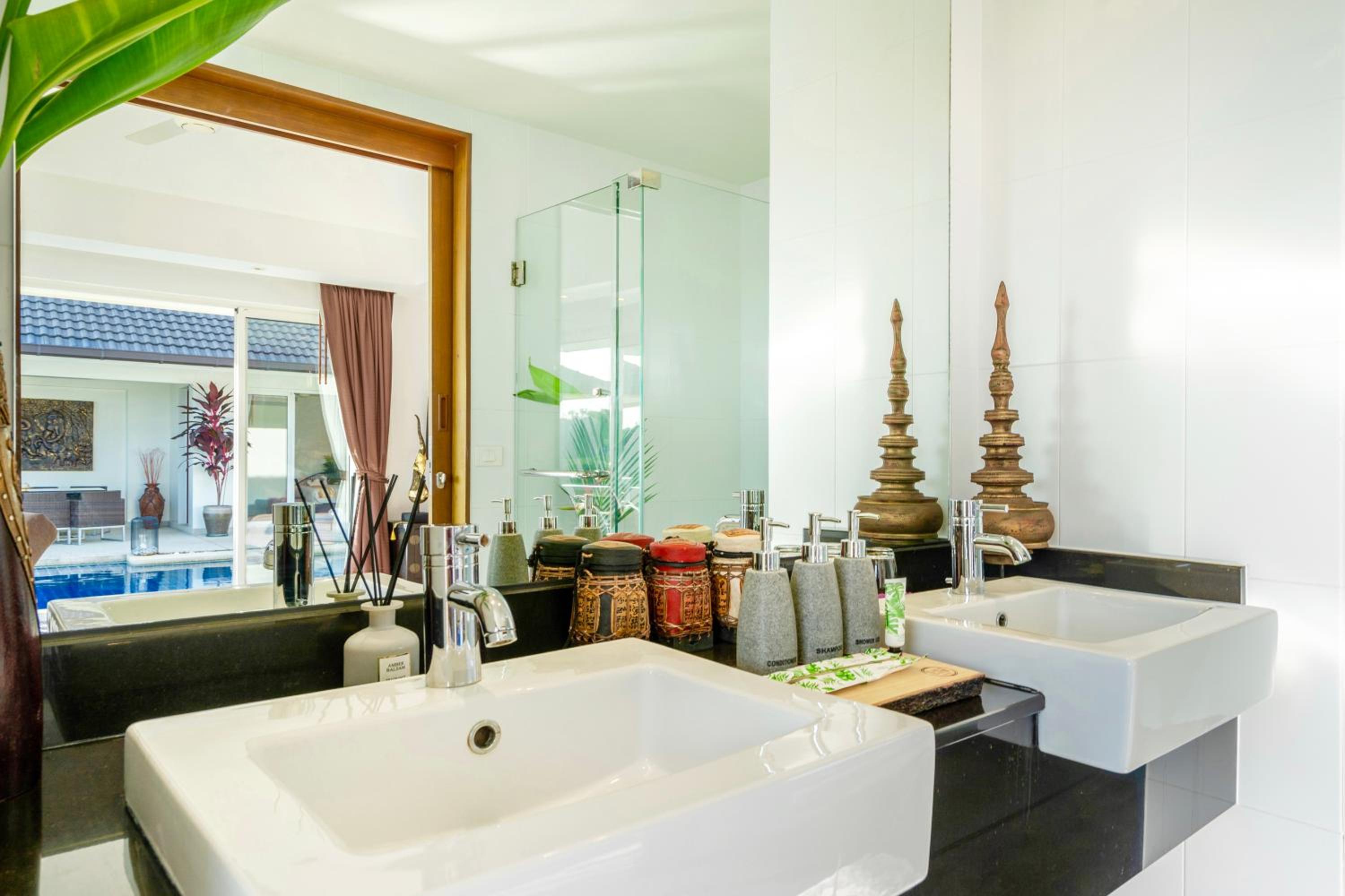 D-Lux Amazing 5 bed sea view villa view 3