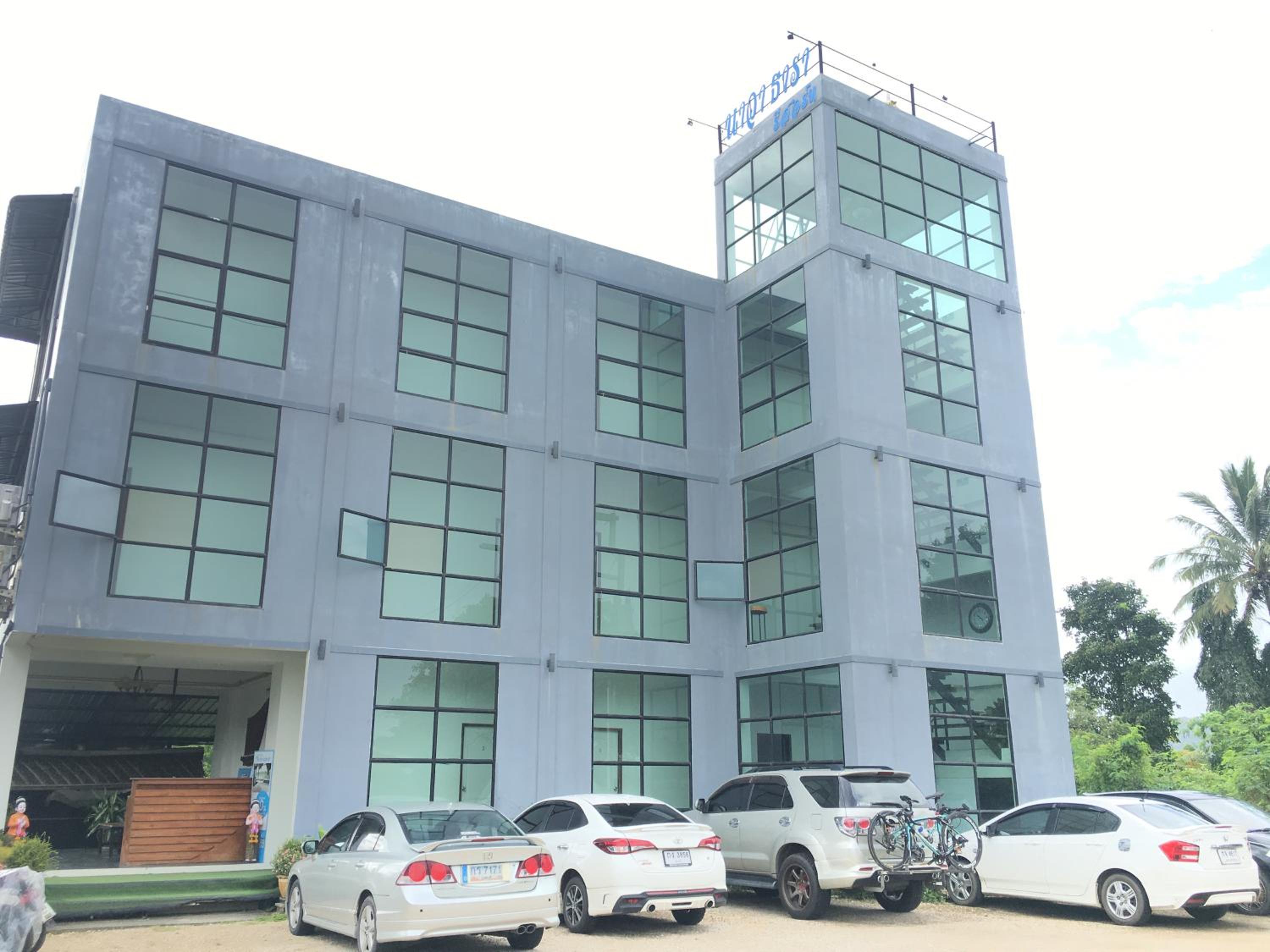 Hotel Nava Tara Resort - Image 1