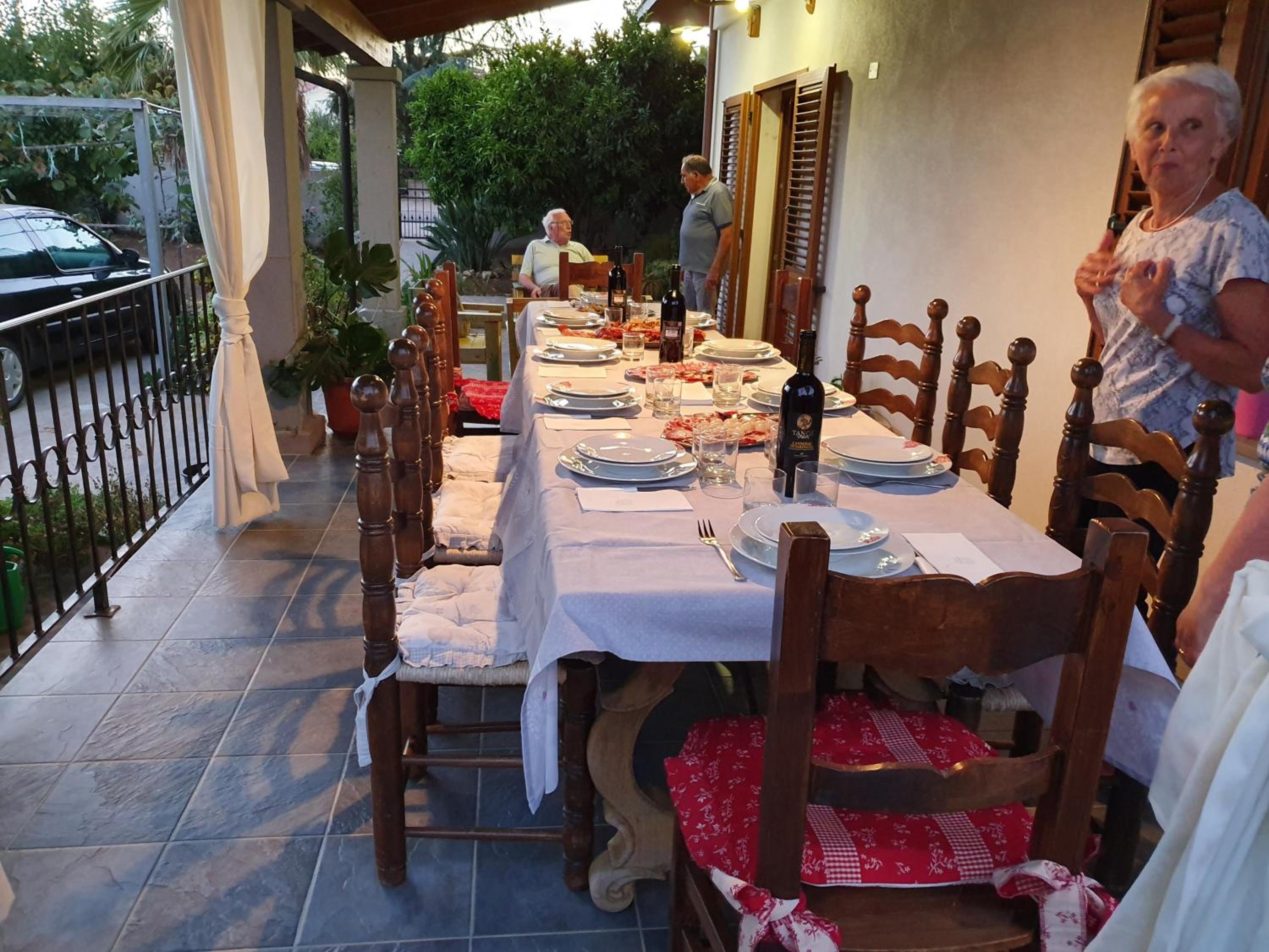 dining