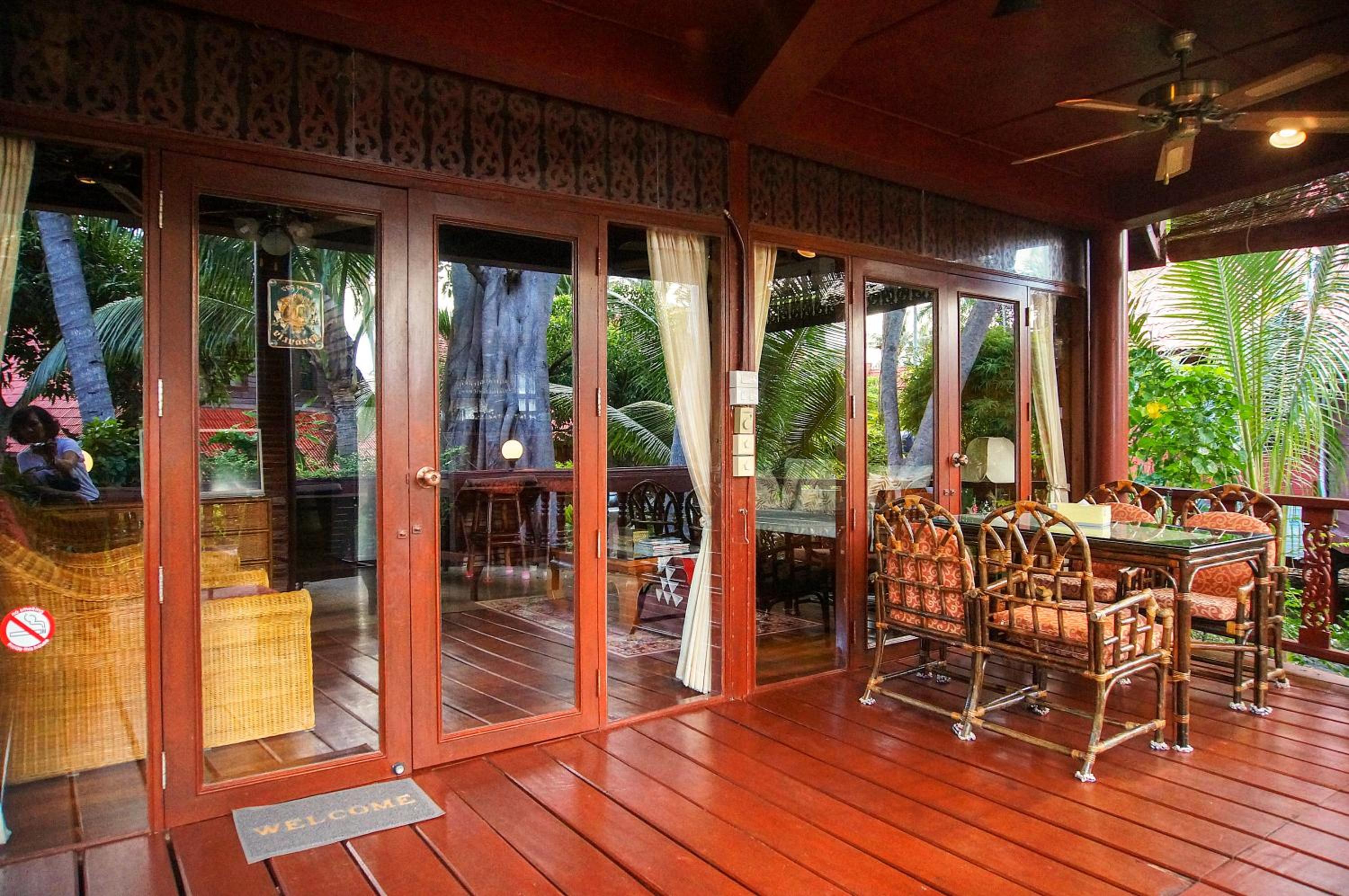 The Natives Samui