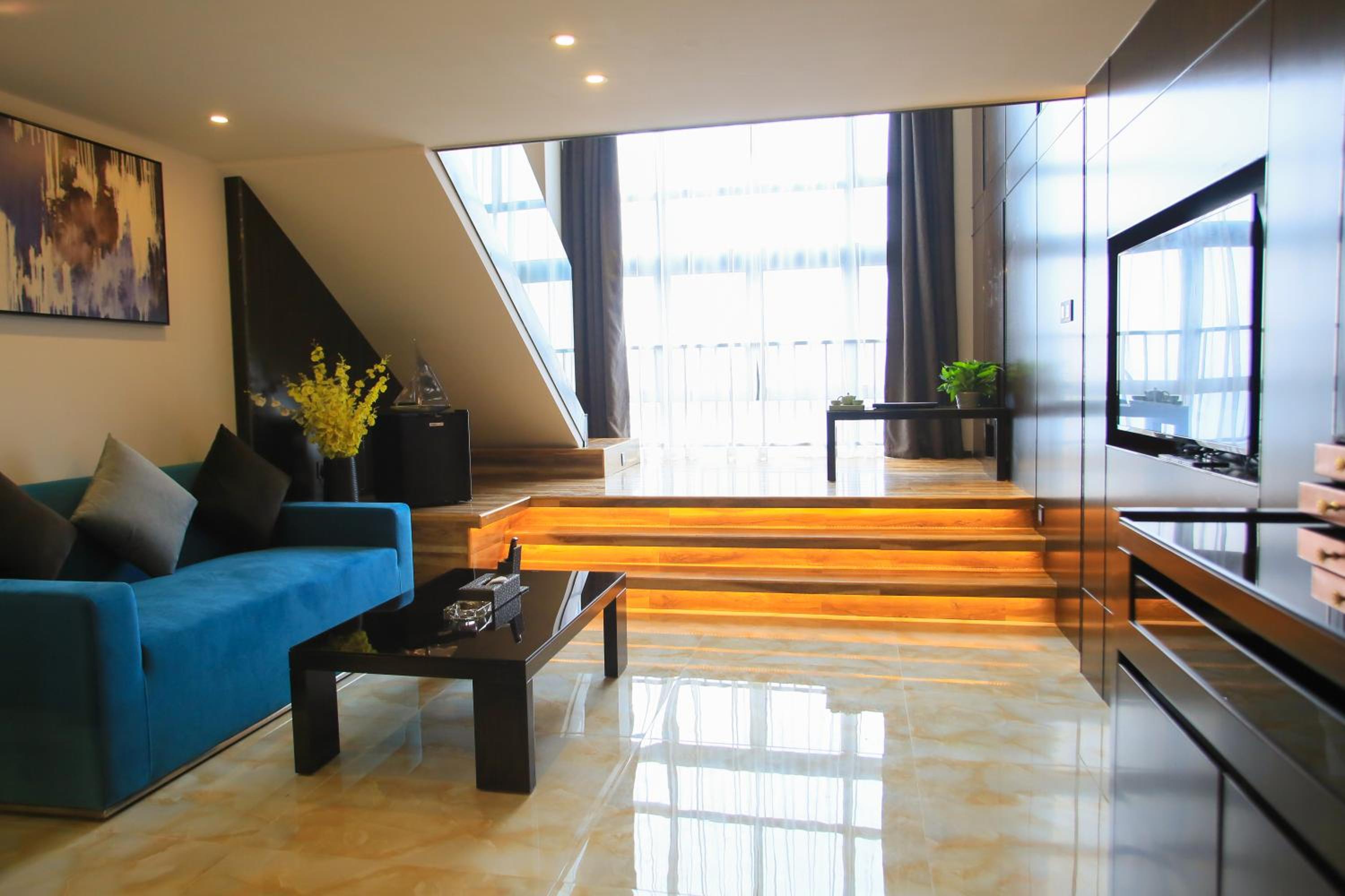 Lavendar Duplex Apartment