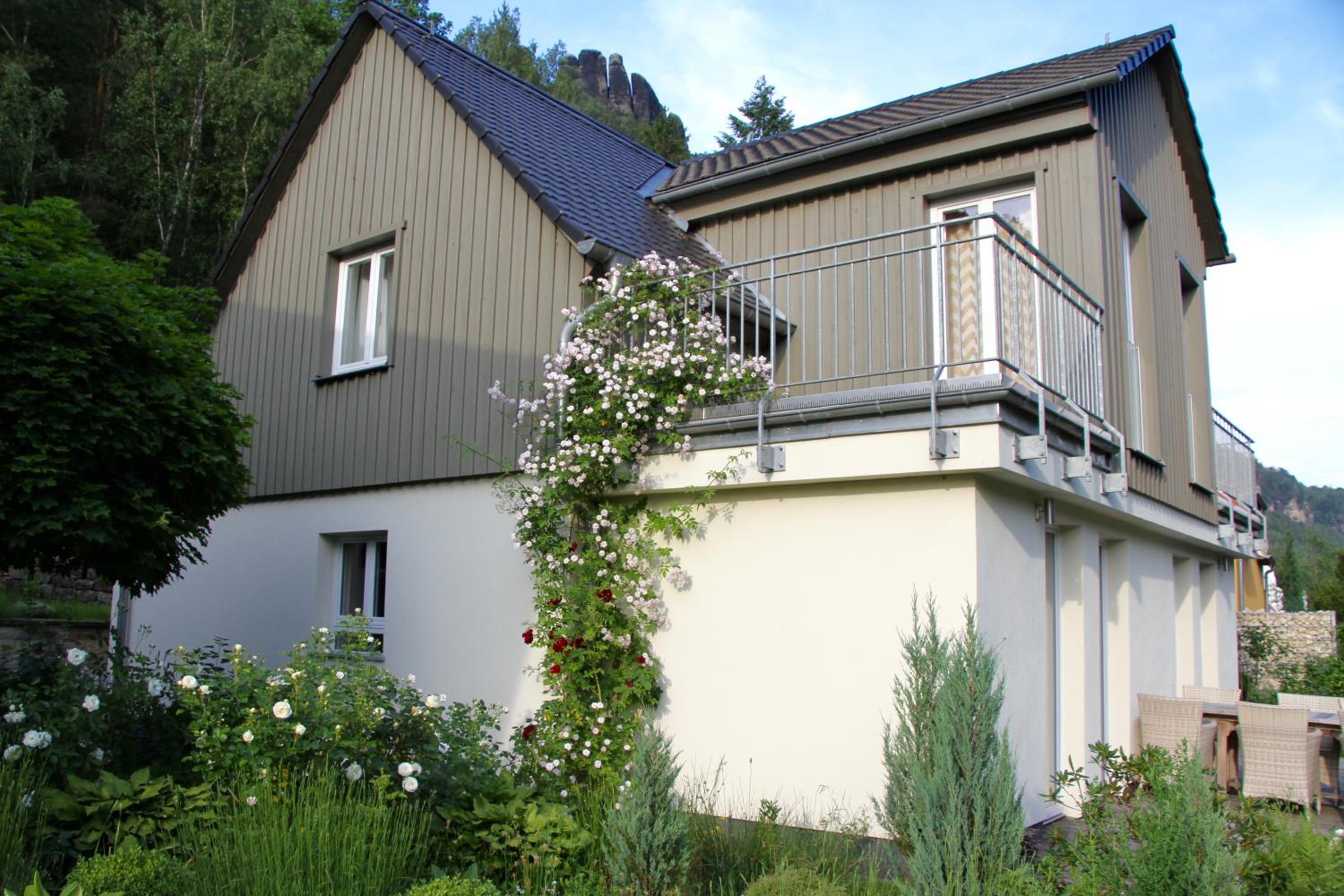 Haus Elbsinfonie - Kamin - Terrasse - Parkplatz view 3