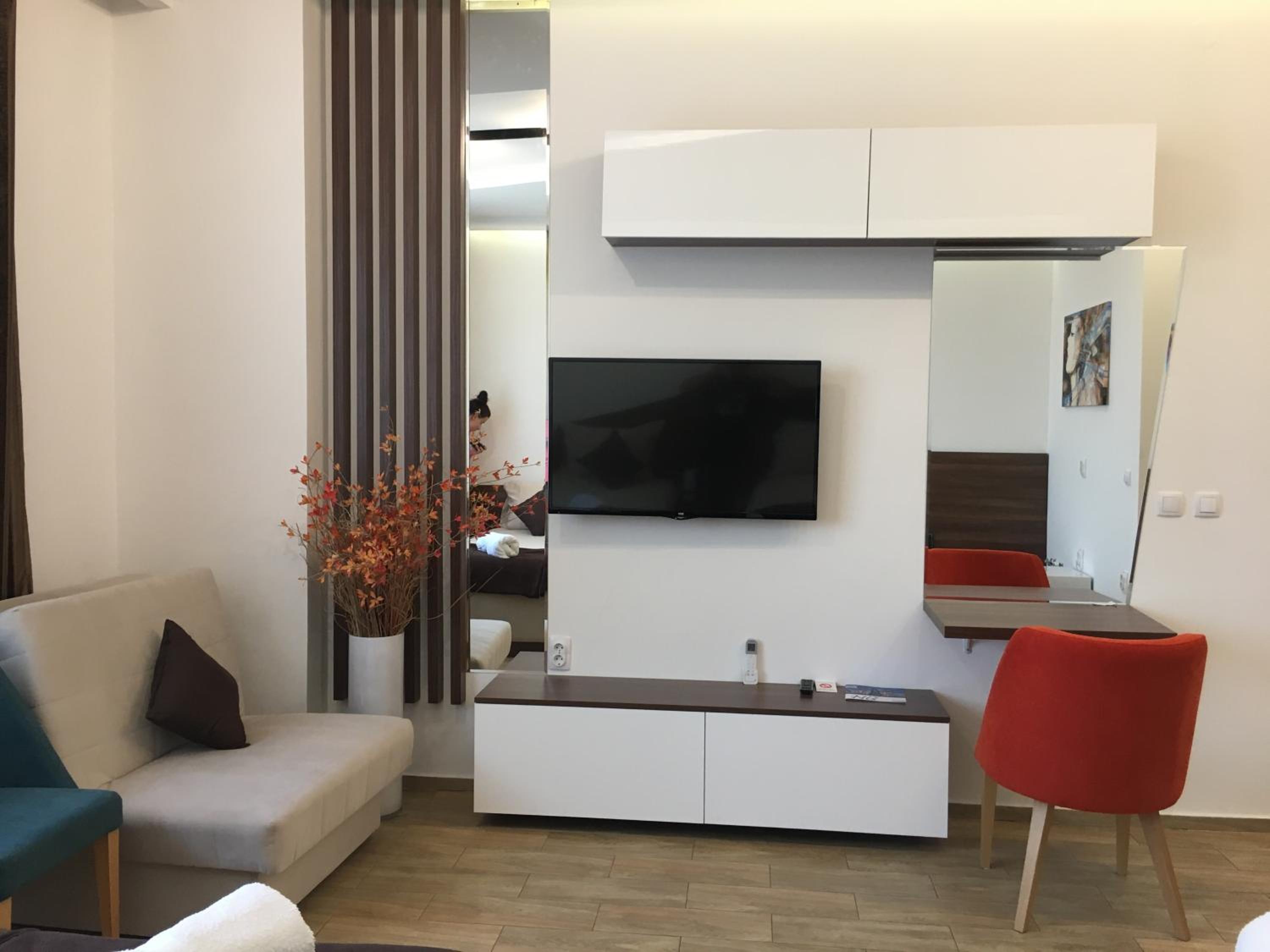 Apel Luxury view 3