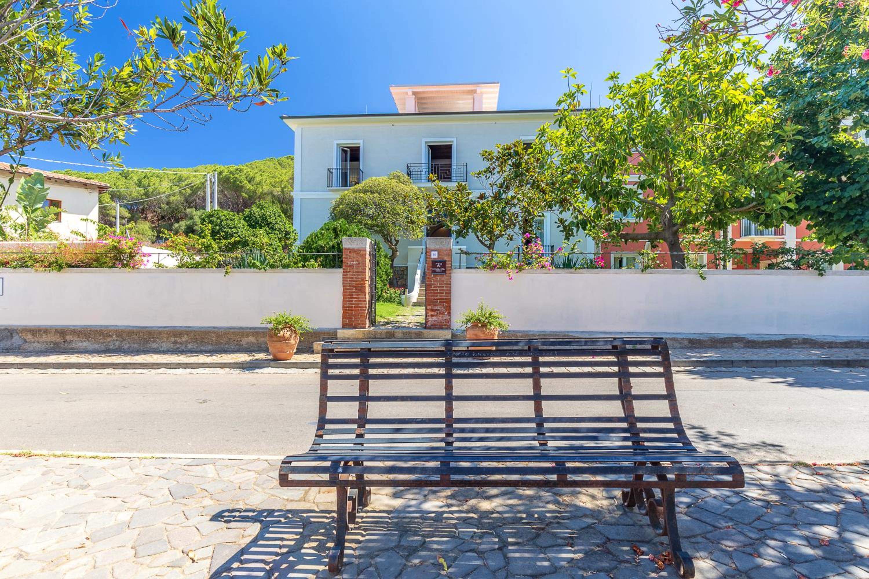 Hotel Raphael Hotel Arbatax - Image 1