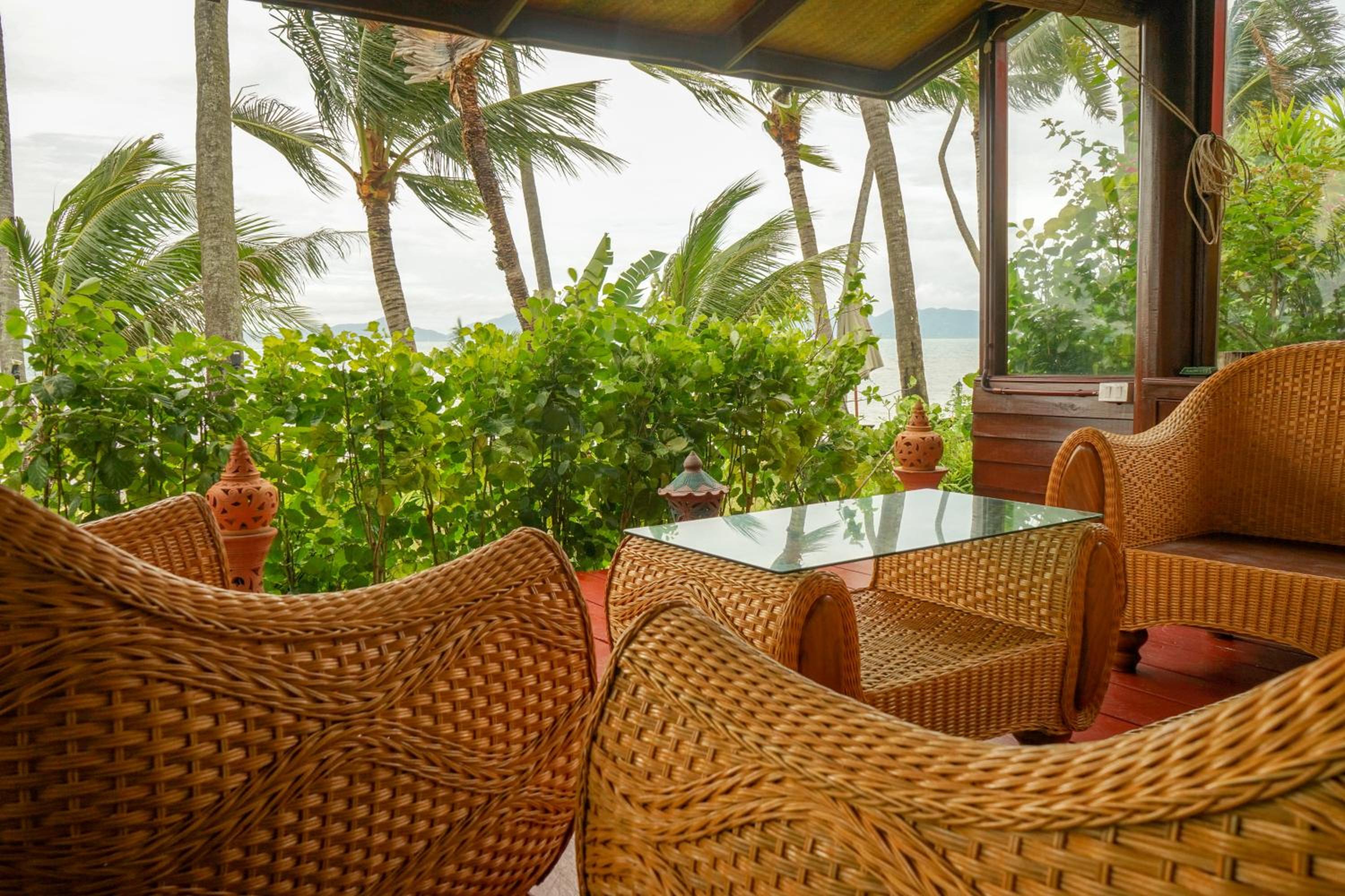 The Natives Samui