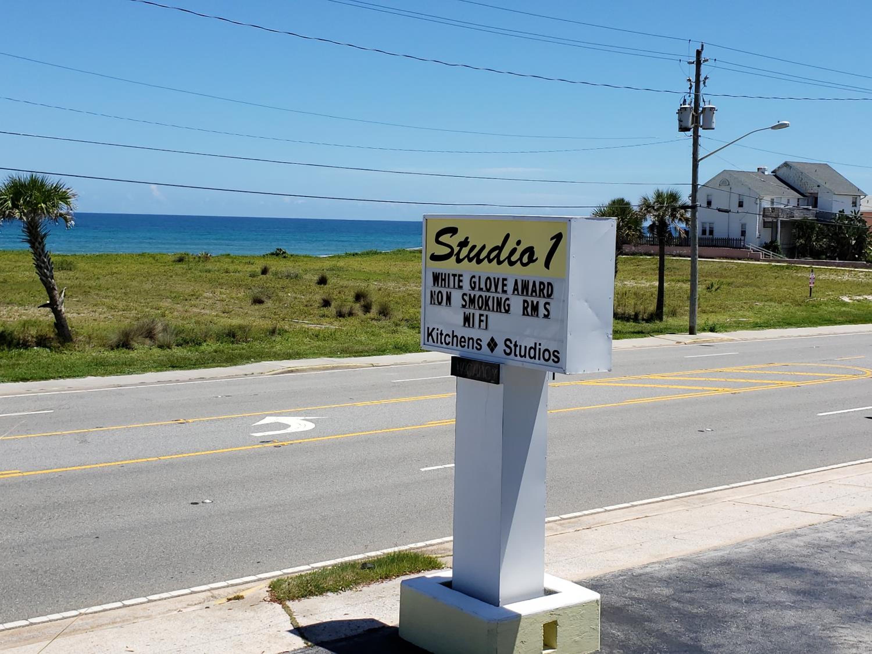 Studio 1 Motel - Daytona Beach view 3
