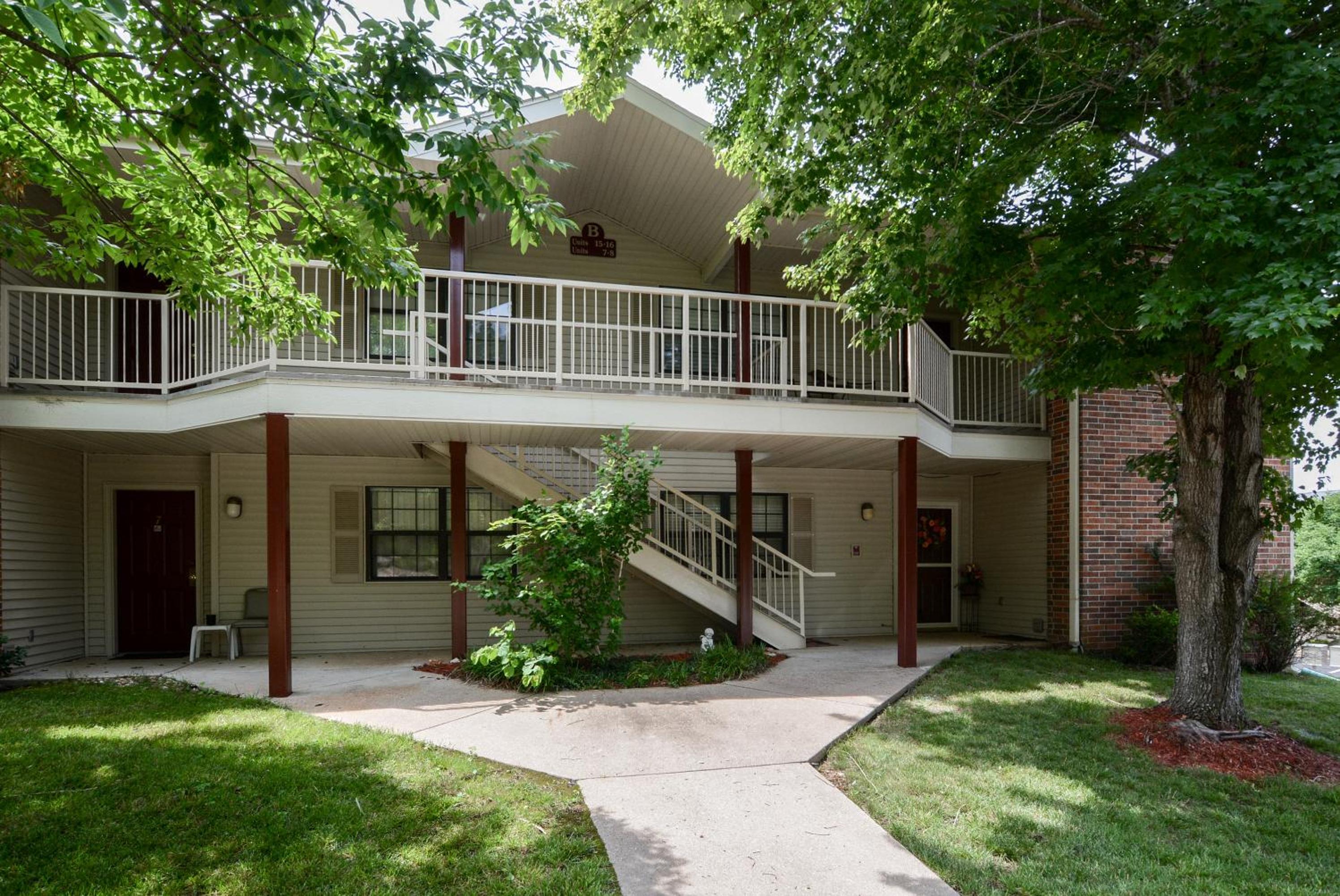 Hotel Luxury Condos at Thousand Hills - Heart of Branson - Beautifully remodeled - Spacious and Affordable