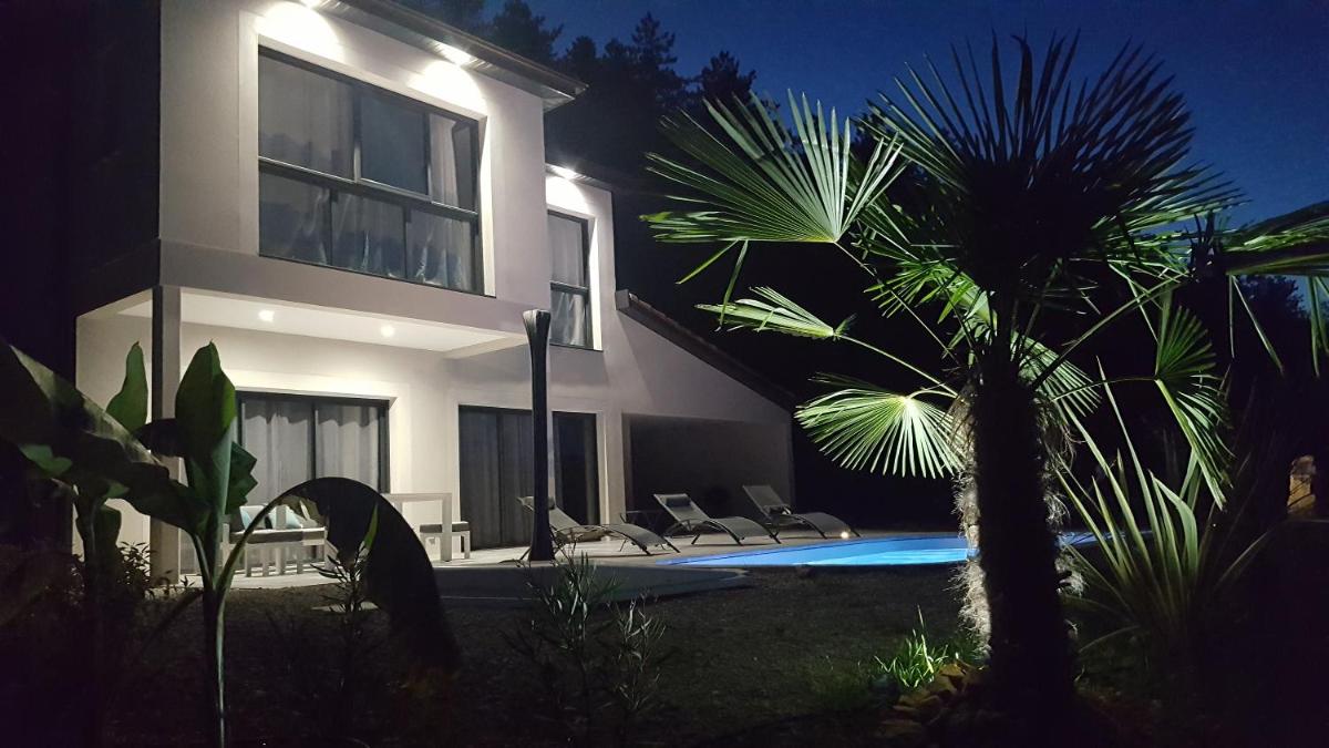 Gites Veyrieres - Property Image 21