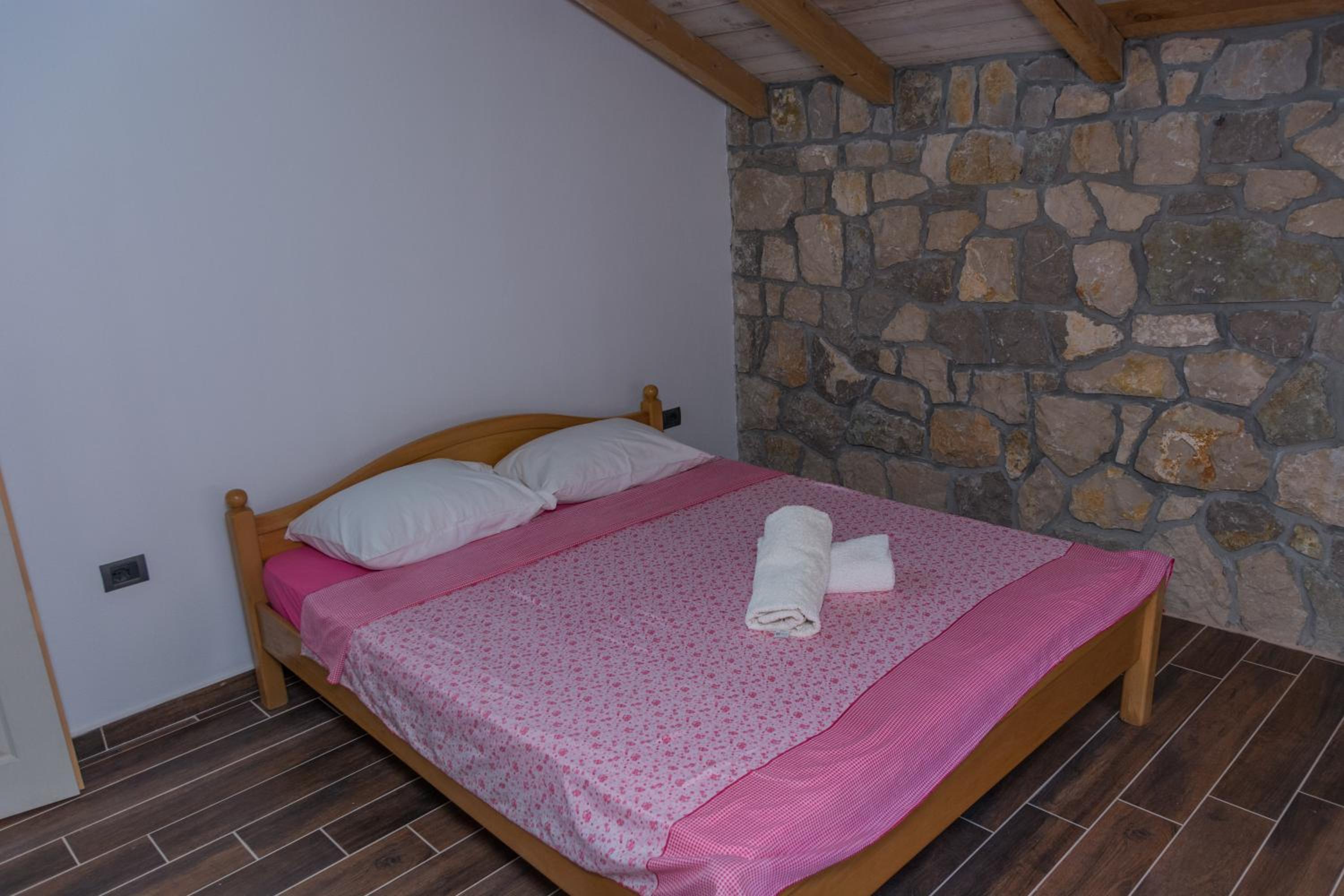 Photo 43