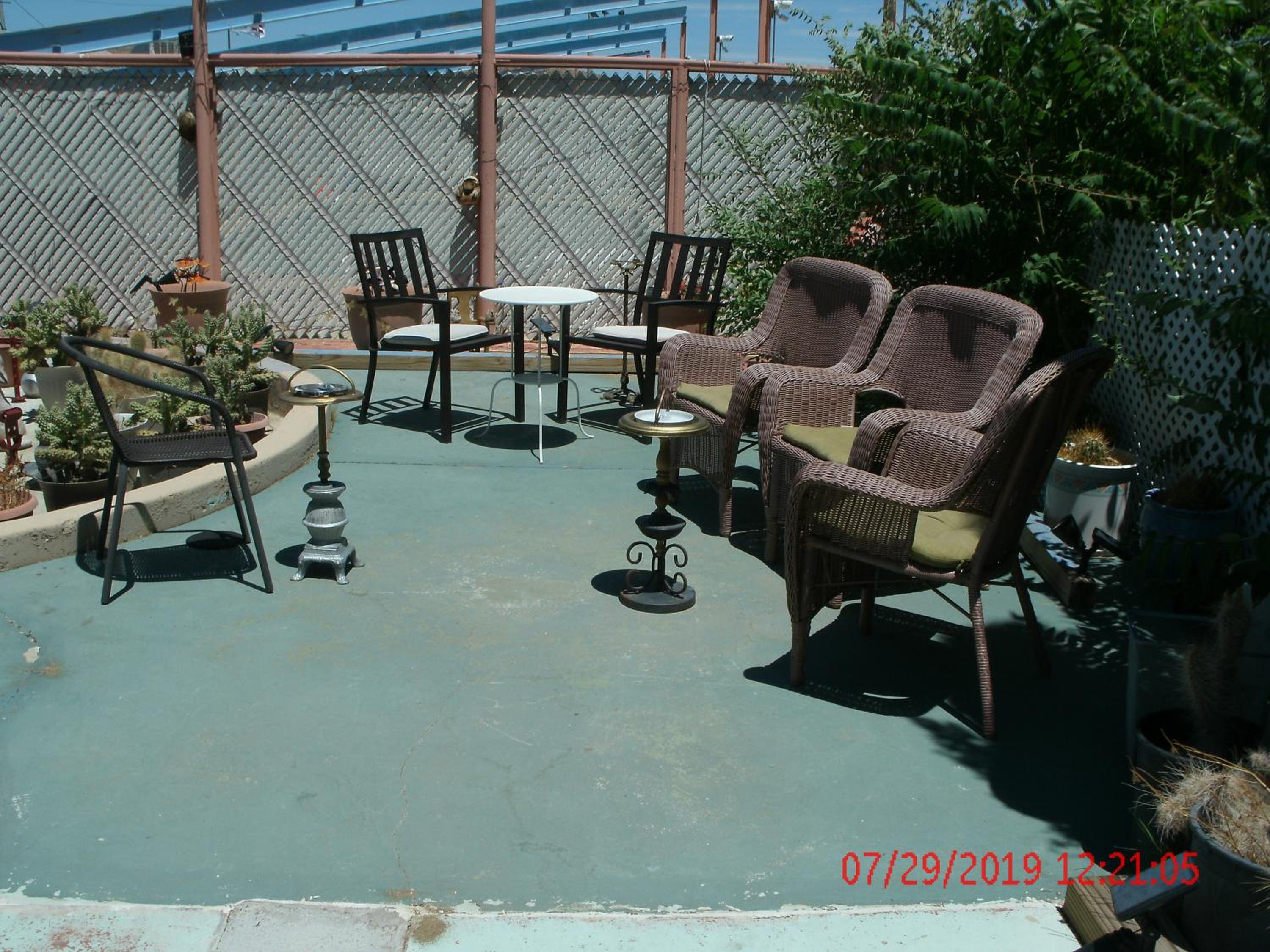 Photo 8