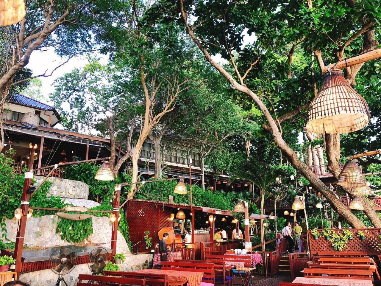 Birds and Bees Resort