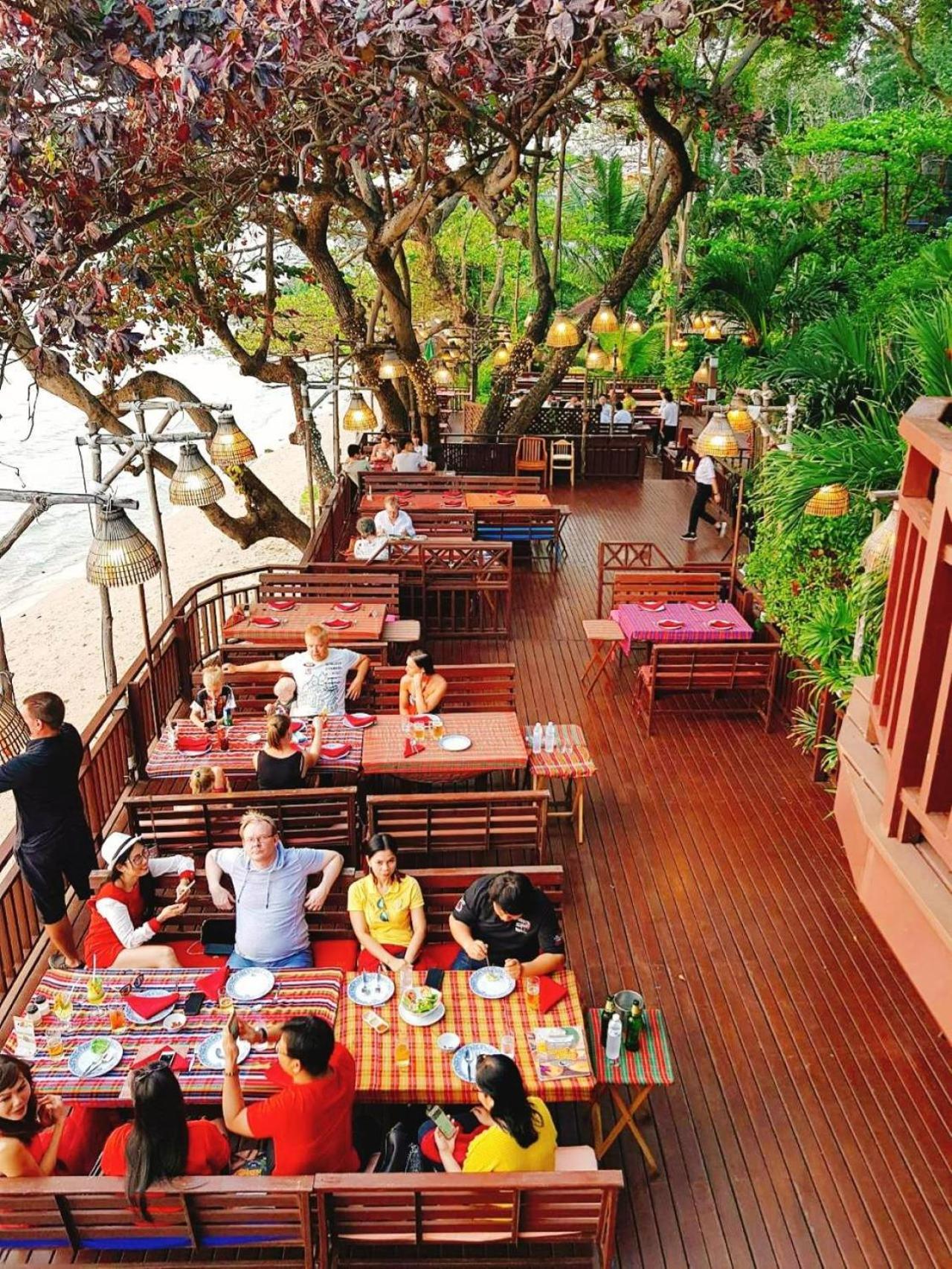 Birds and Bees Resort