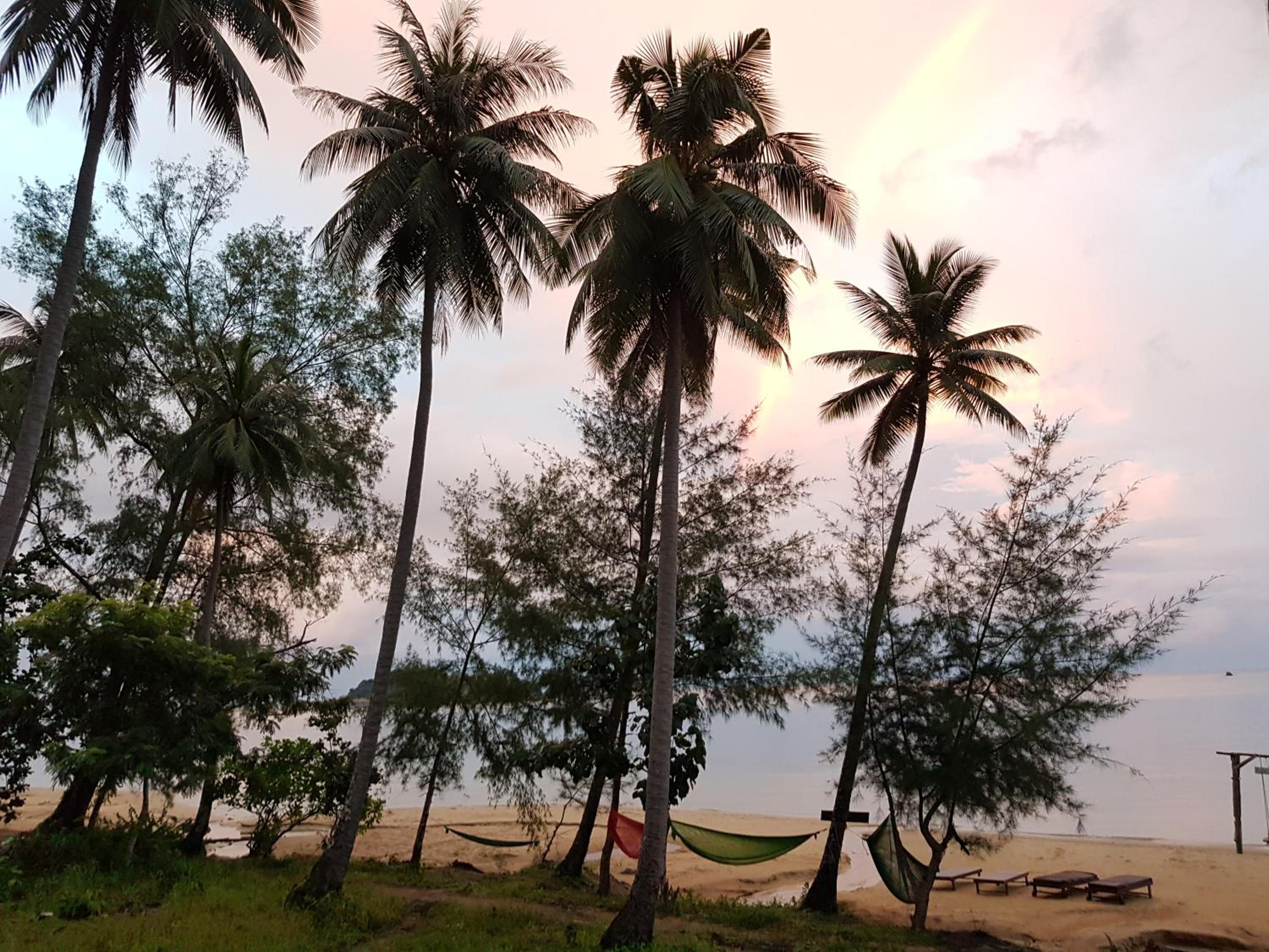 Naroth Beach Bungalow
