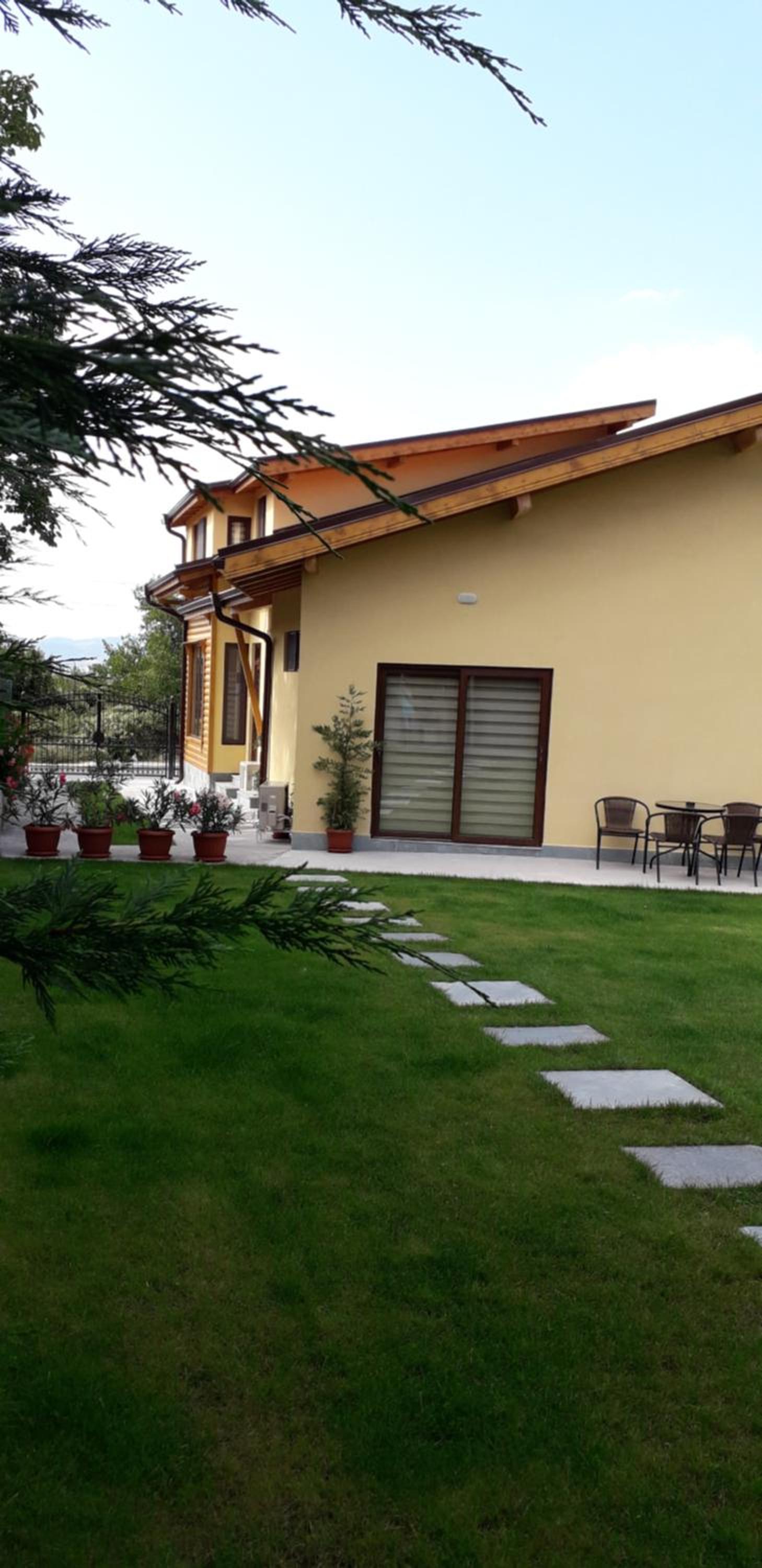Guest House Ideal